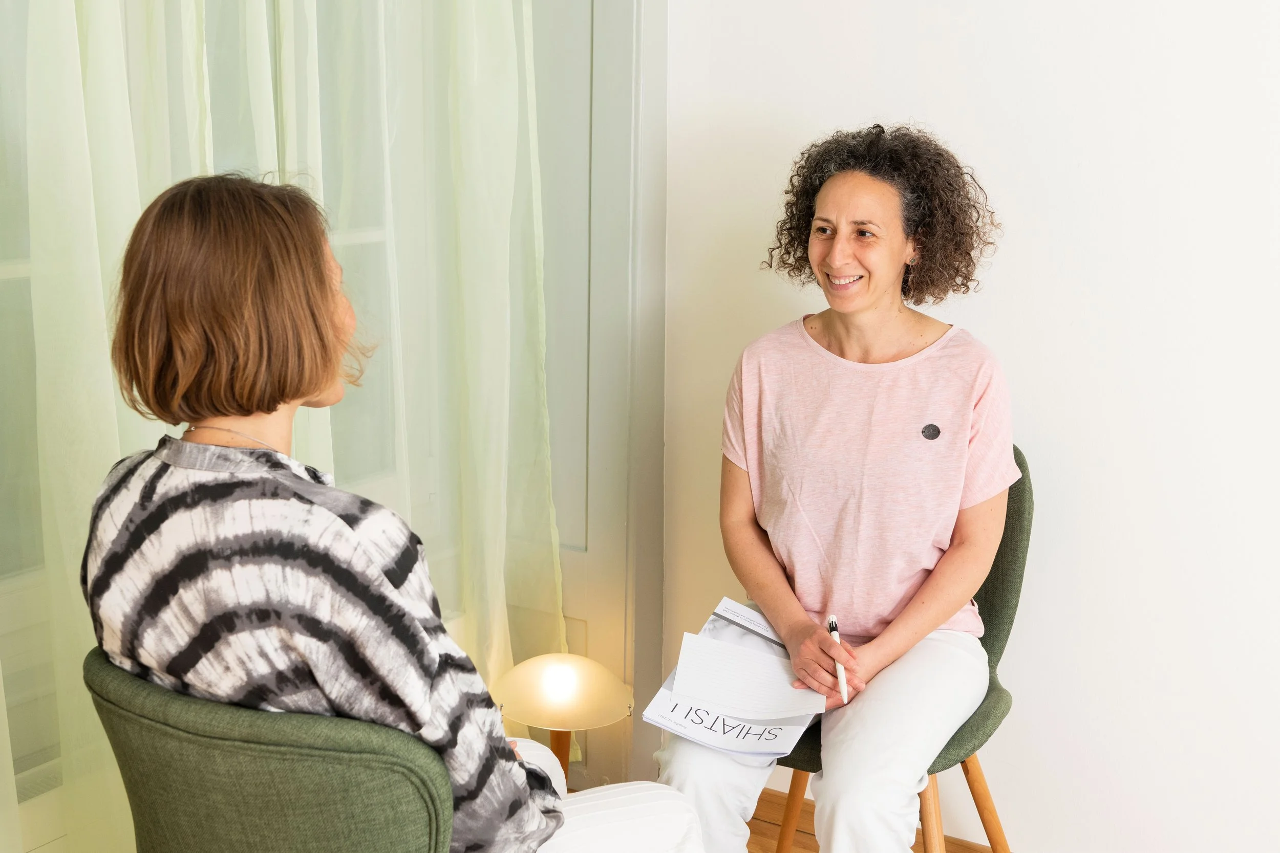 alt="Begleitung im Veränderungsprozess in Bern – Shiatsu und achtsame Körperarbeit für persönliche Entwicklung"