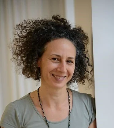 Shiatsu Therapeutin in Bern – ganzheitliche Körperarbeit, Meridian Yoga und Frauengesundheit