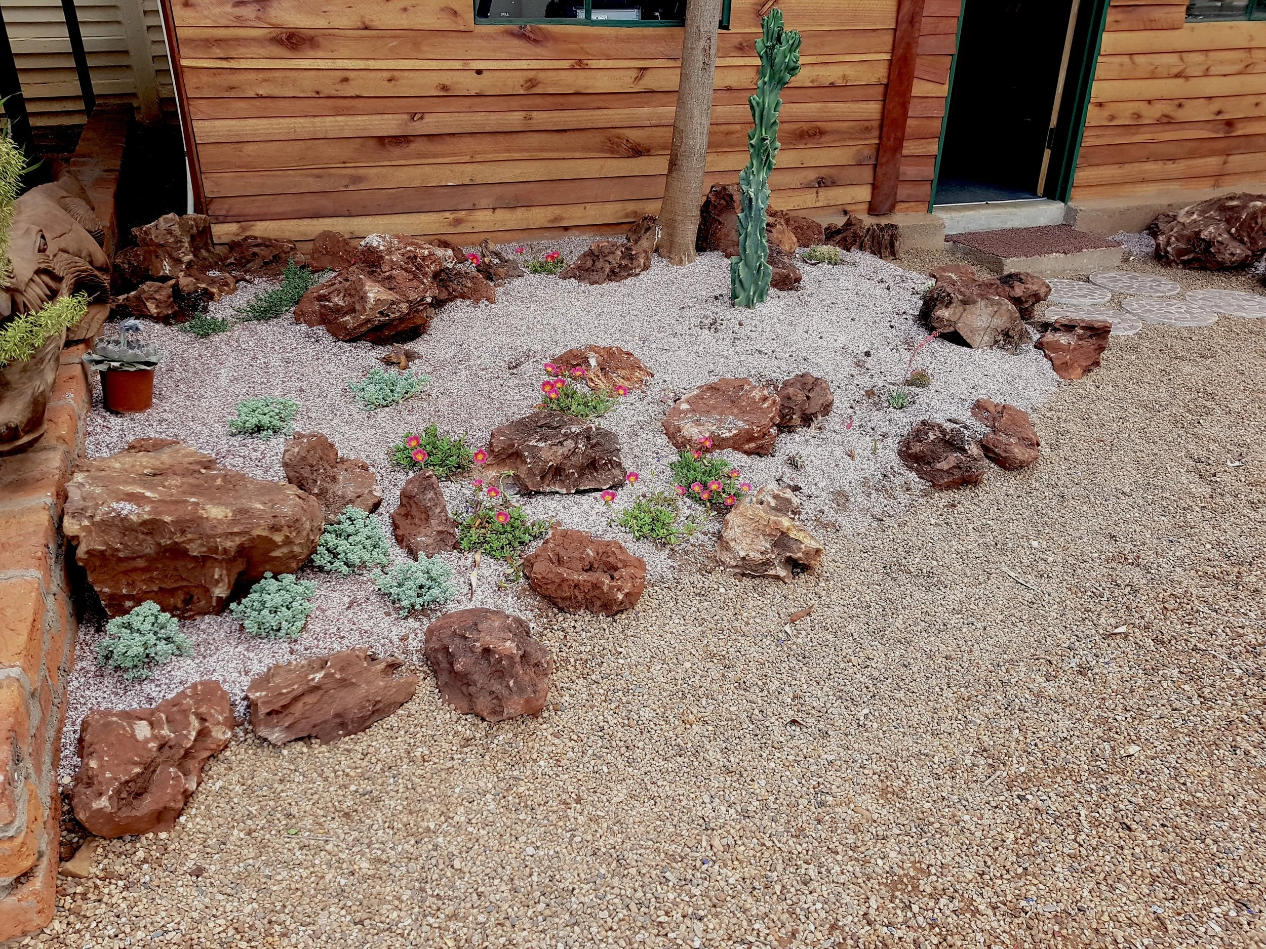 Crypt rock paired with a contrasting mix of white and red crush