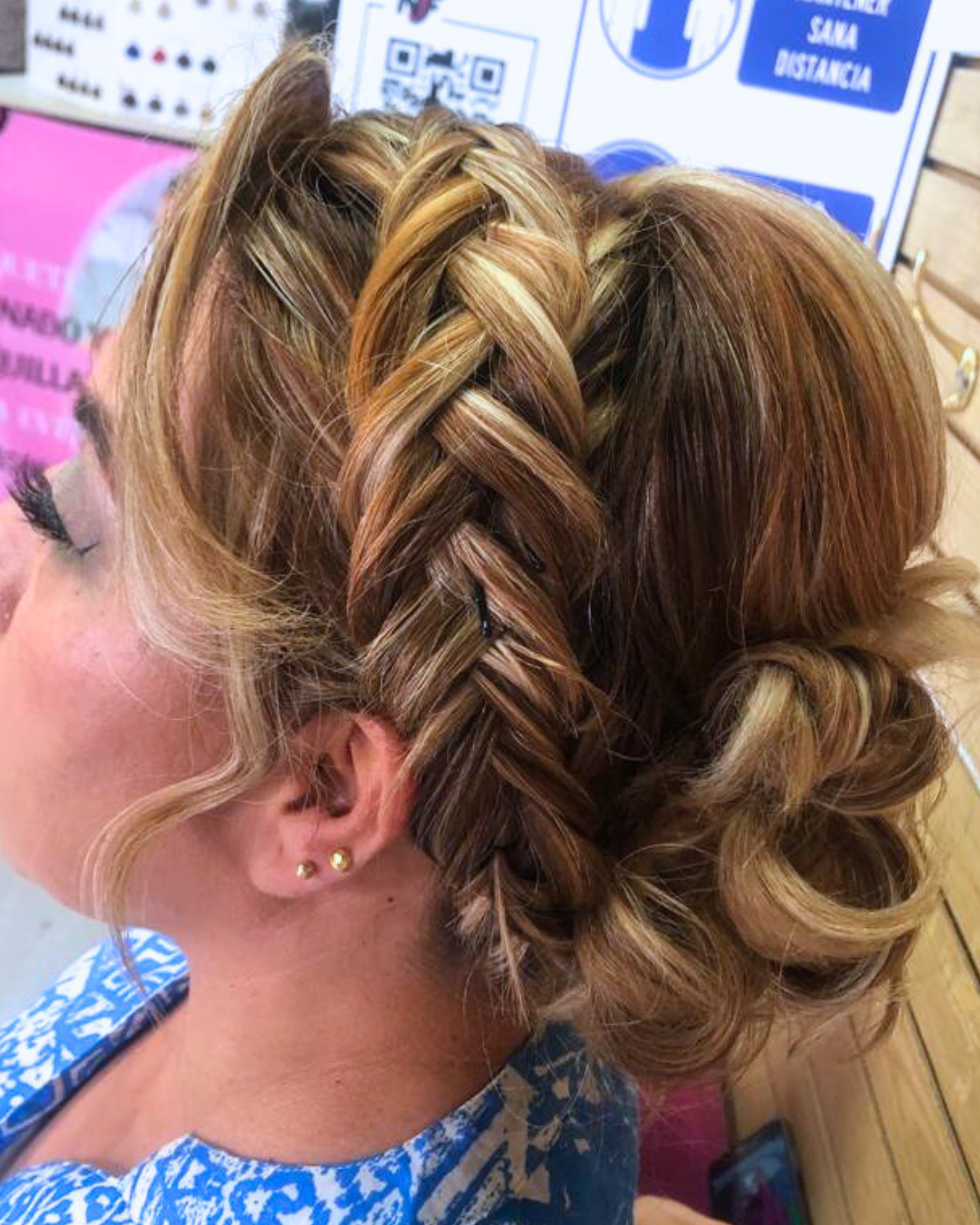 Peinado y maquillaje para evento 