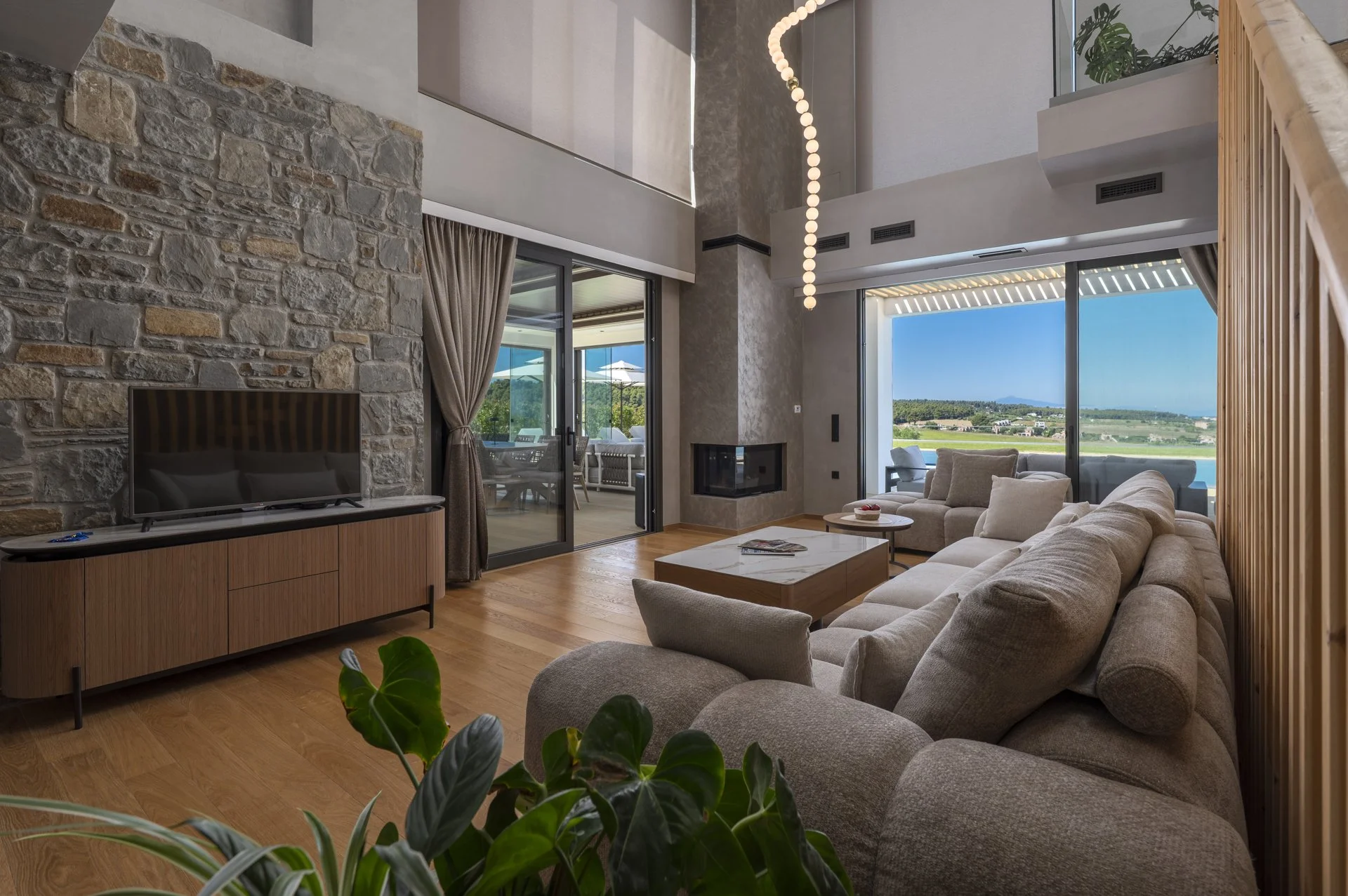 Sani Chateau Lv00 Living - Kitchen View03.jpg