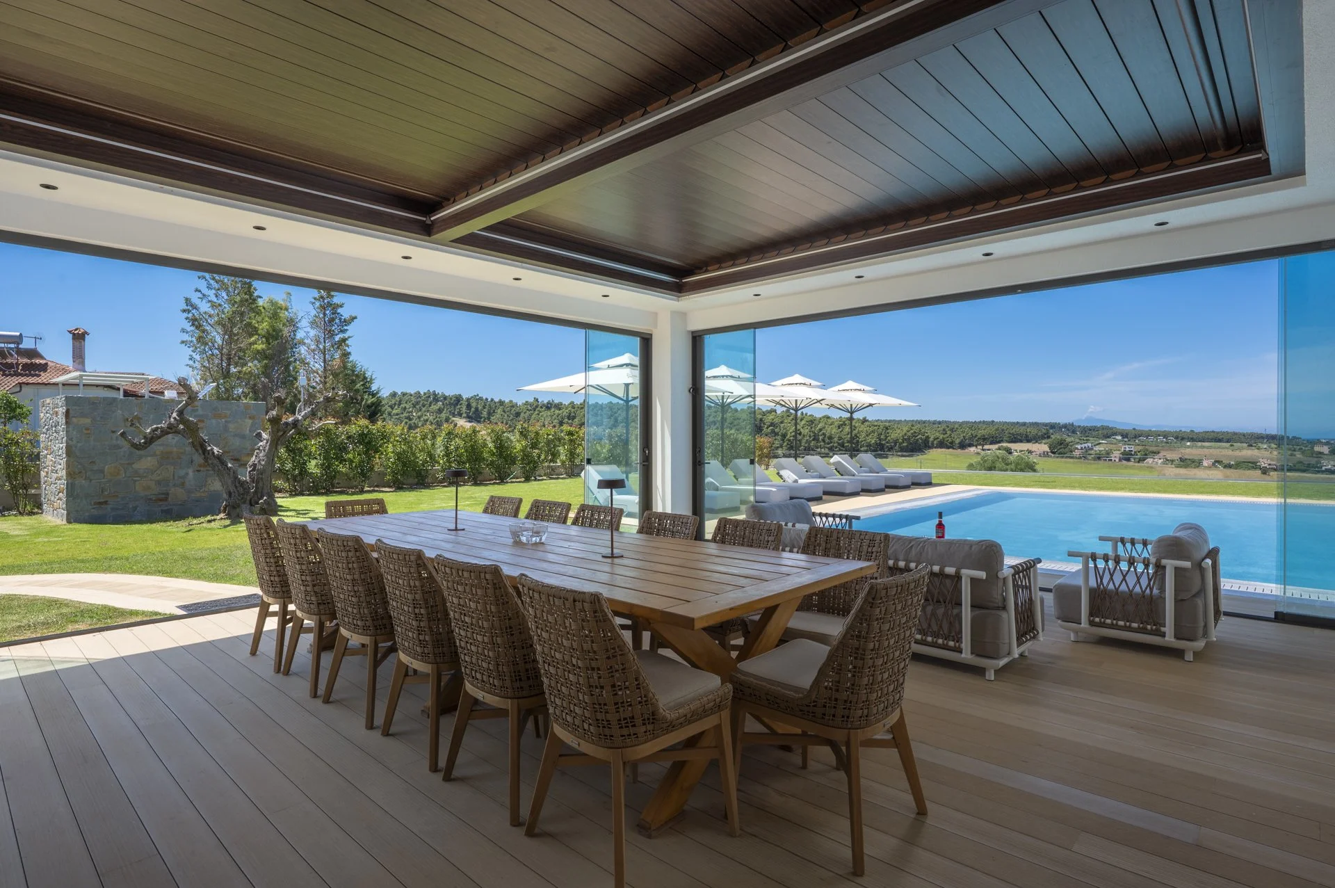 Sani Exterior Day View07.jpg