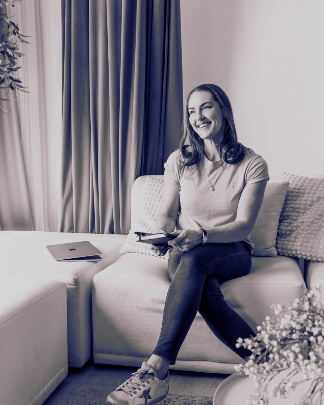 Jess Pittam — RTT therapist and clinical hypnotherapist helping high-functioning women return to themselves, available worldwide