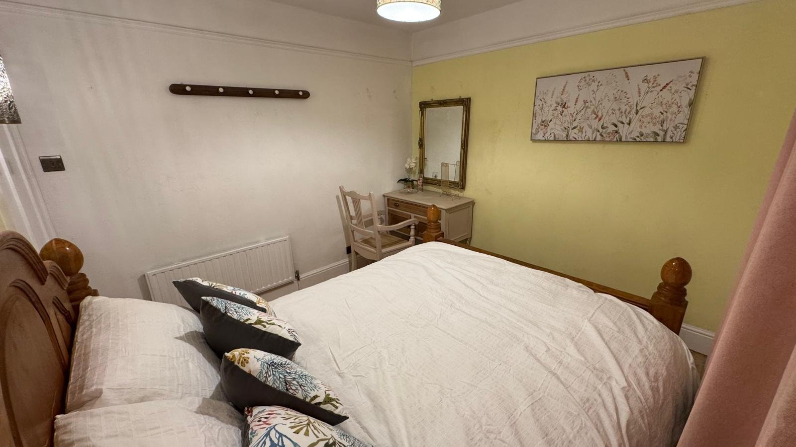 bedroom 2 pic.jpg