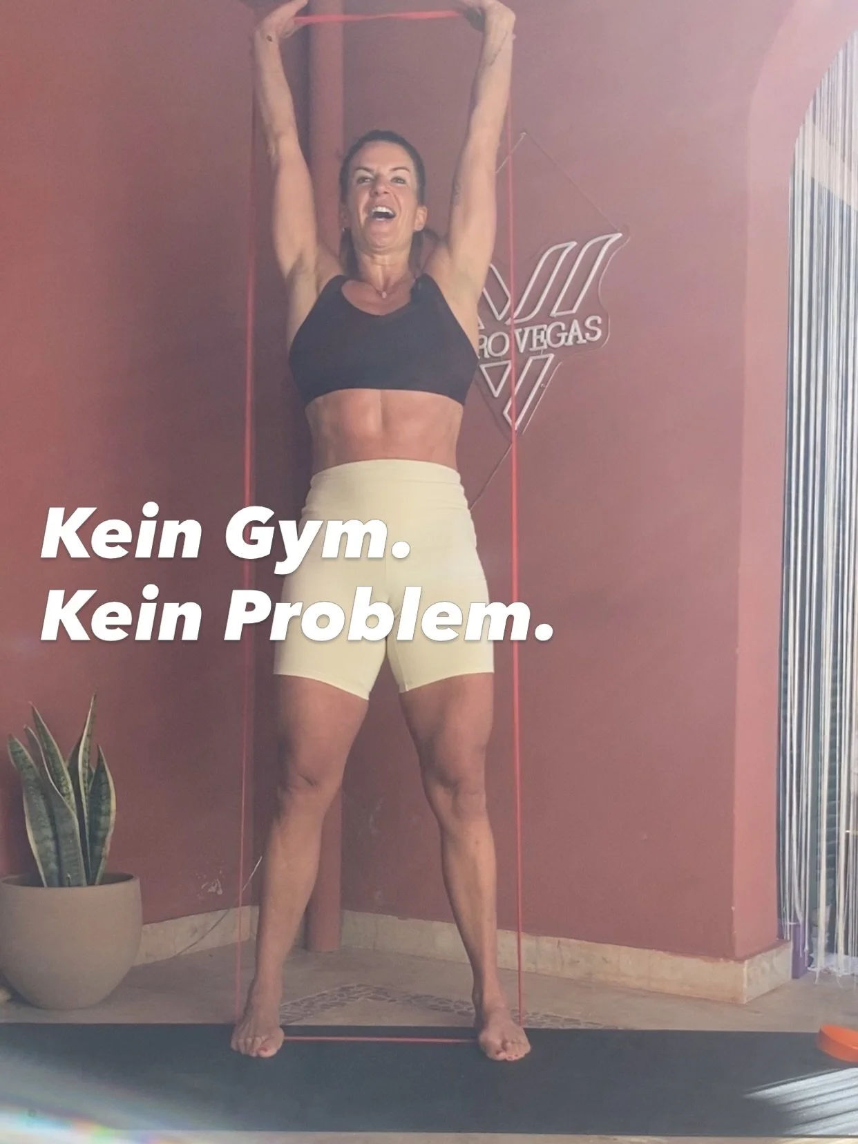 Kein Gym. Keine Maschinen. Keine Ausrede.

Alles was du brauchst ist dein K&ouml;rper und den hast du bereits.

Squats. Spr&uuml;nge. Wall Sit. Band-&Uuml;bungen.
Mobility. Kraft. Alles in einer Session. 🤝💛 mein best off: Cardio &amp; Core 😁🤭

De