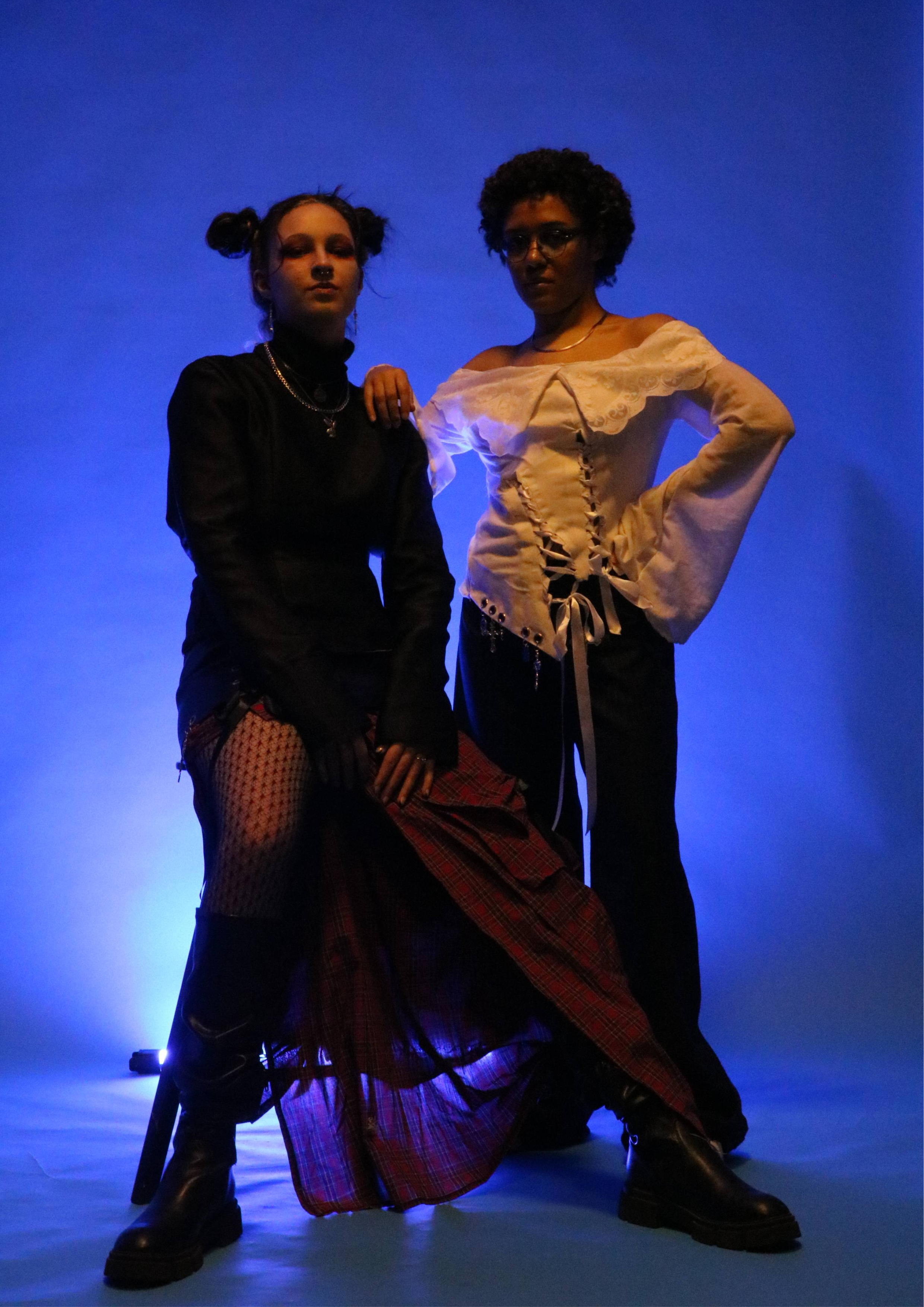 Iron Threads Mag-7-photoshoot.PNG