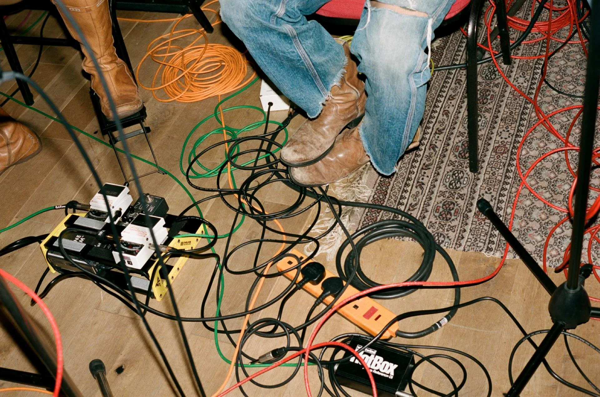 HELP(2) - BCNR - Phoebe Fox - @shotbyphox - 89.jpg