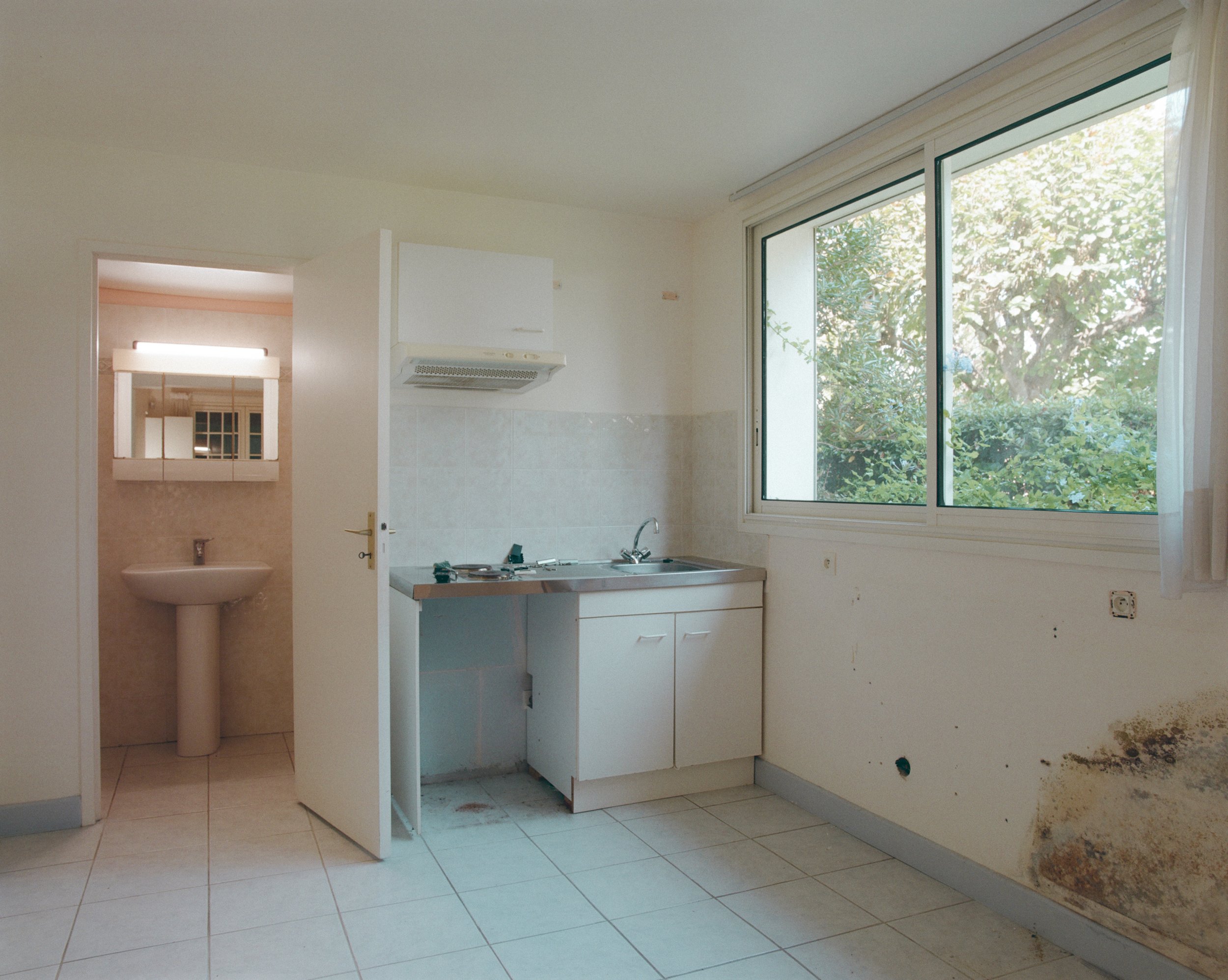 Liminal Gold 200-10.jpg