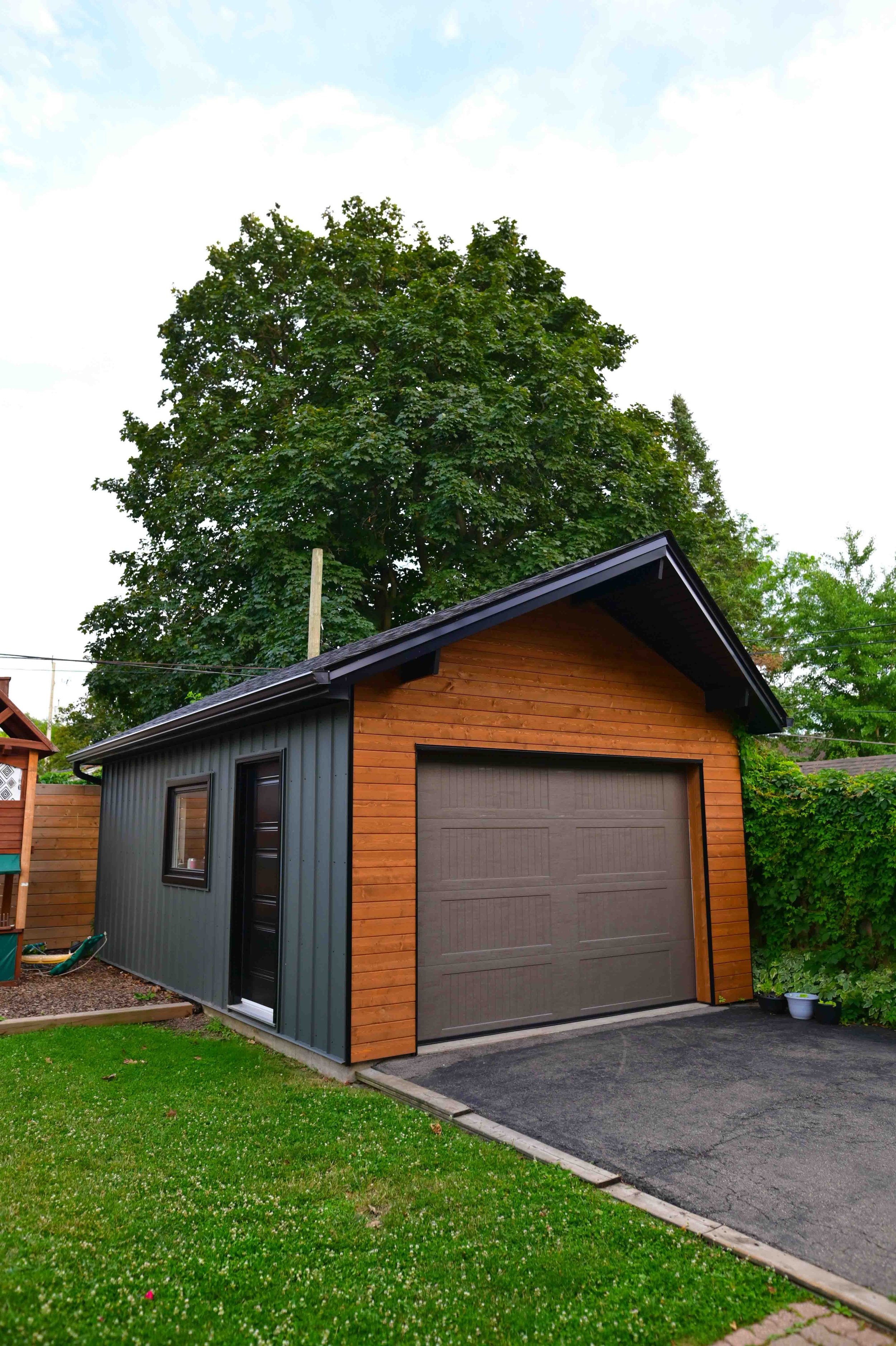 Jaybird Exteriors - 80 Parkside-2.jpg