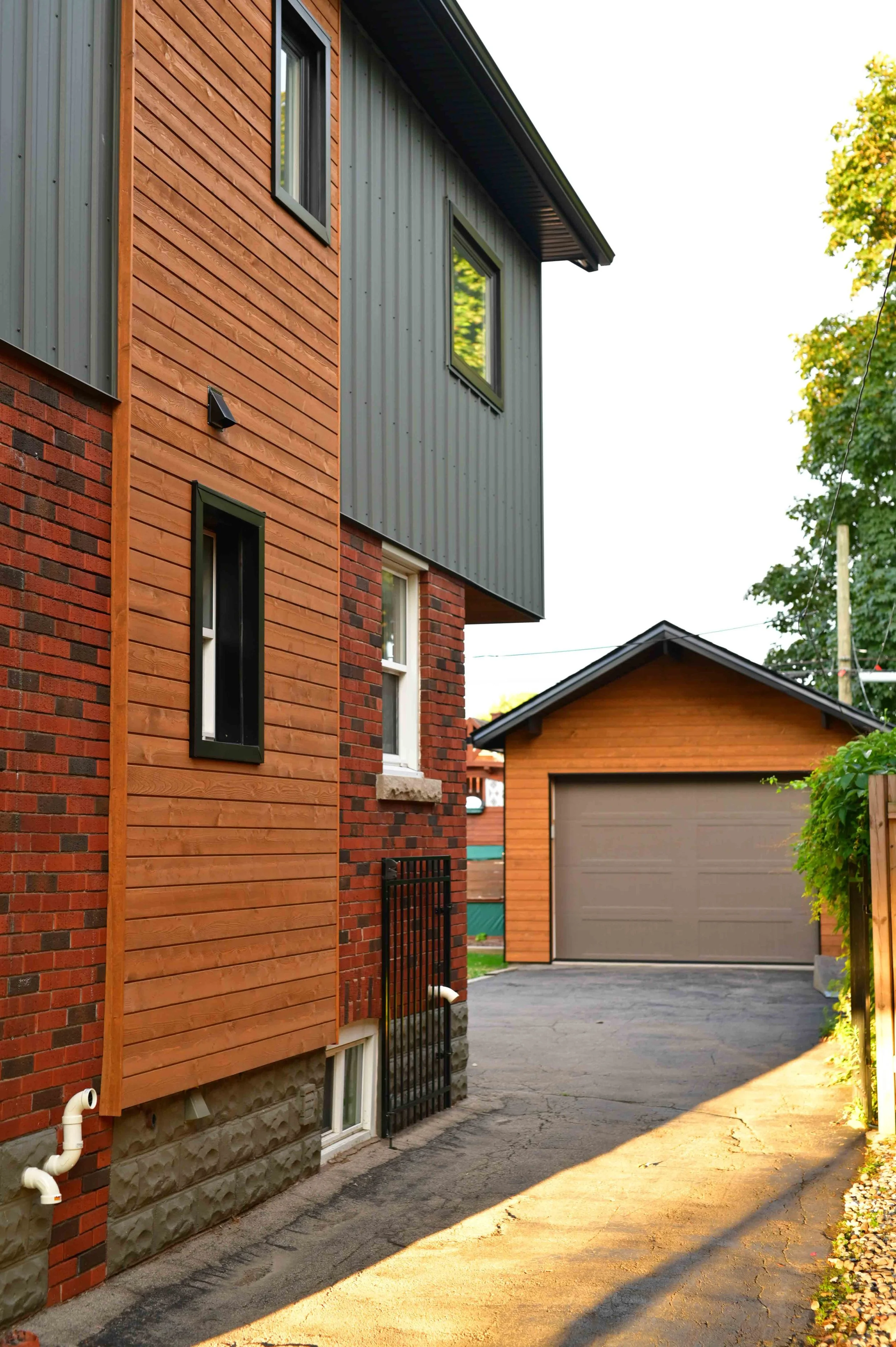 Jaybird Exteriors - 80 Parkside-9.jpg