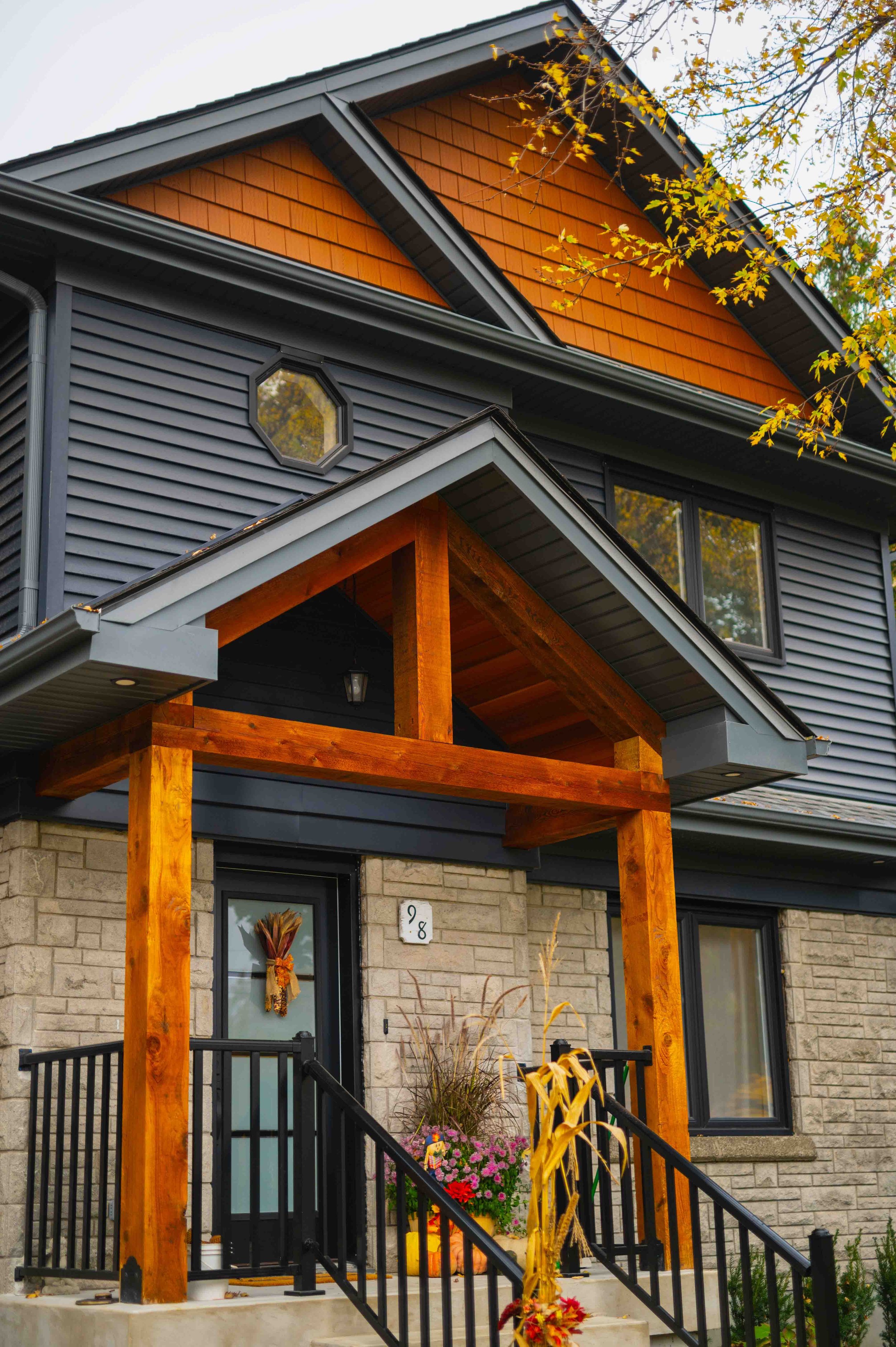 Jaybird Exteriors - Arcade Cres-4.jpg