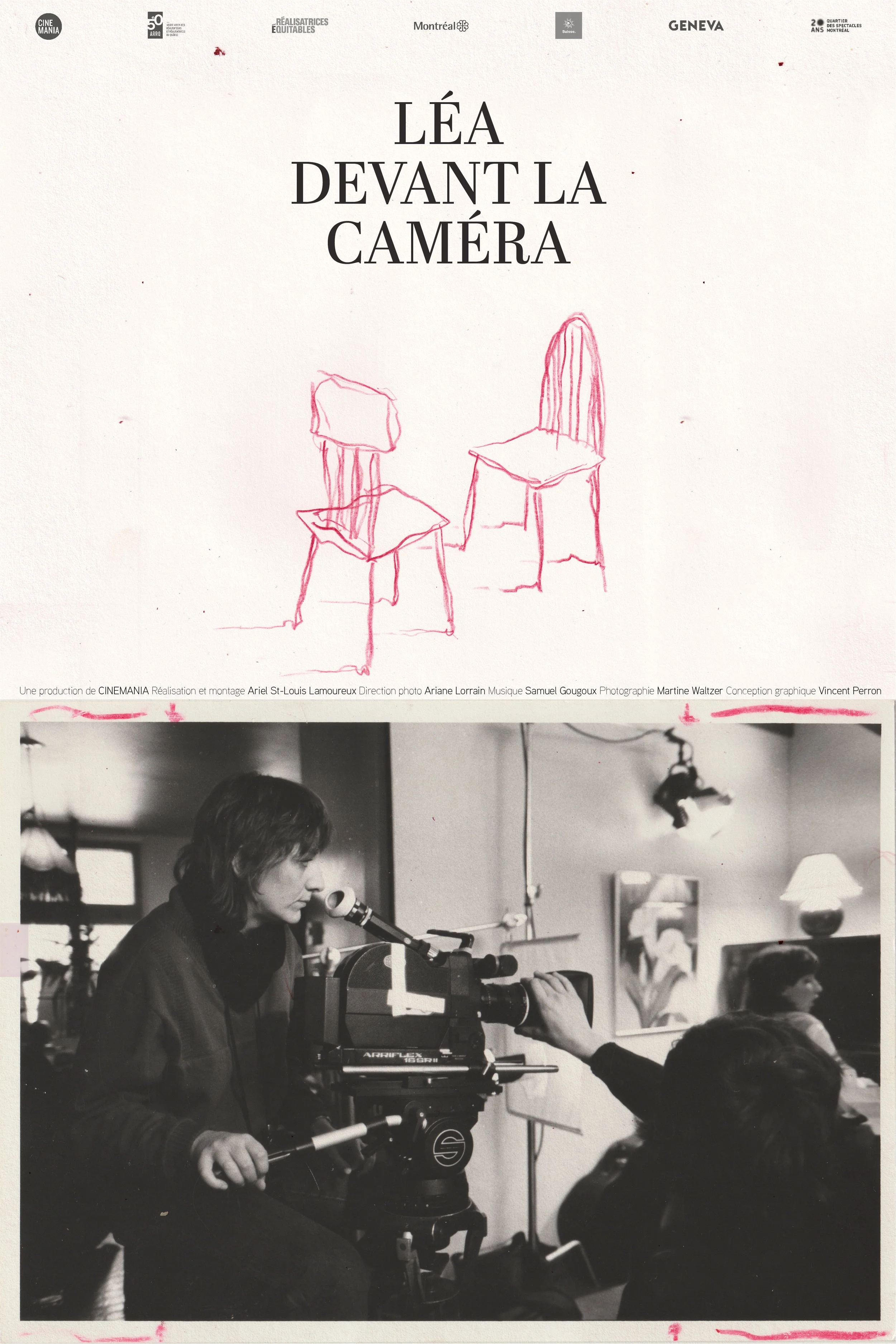 Image d'une affiche de film intitulé "Léa devant la caméra" montrant une illustration de deux chaises en haut et une photo en noir et blanc d'une femme travaillant avec une caméra au centre.
