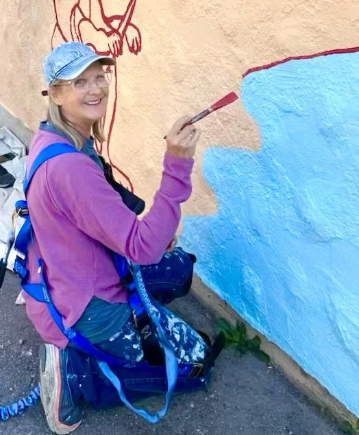 Vicky Poole painting at The Barking Lot