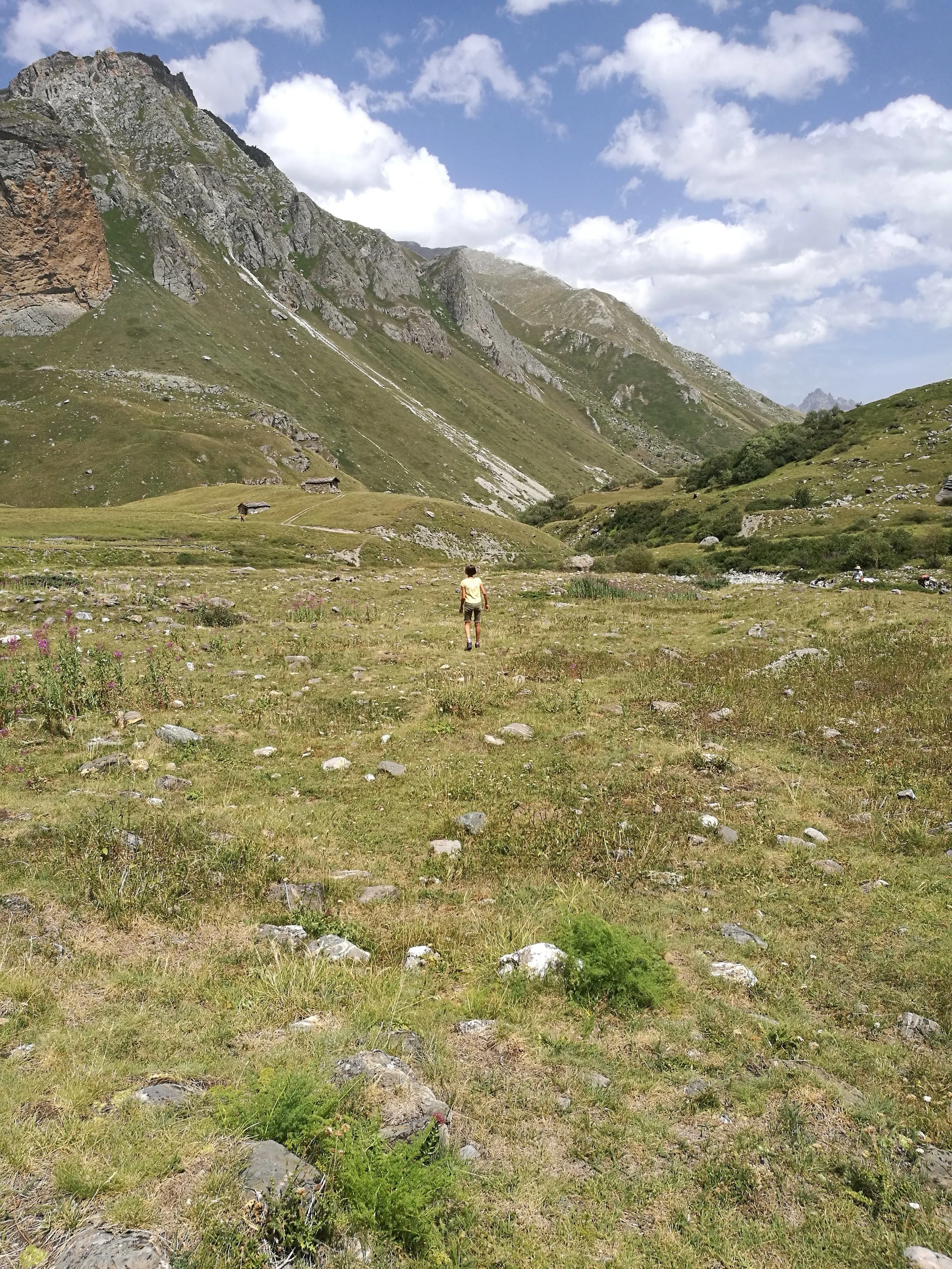 Quando il silenzio fa paura: appunti di psicologia dal treno