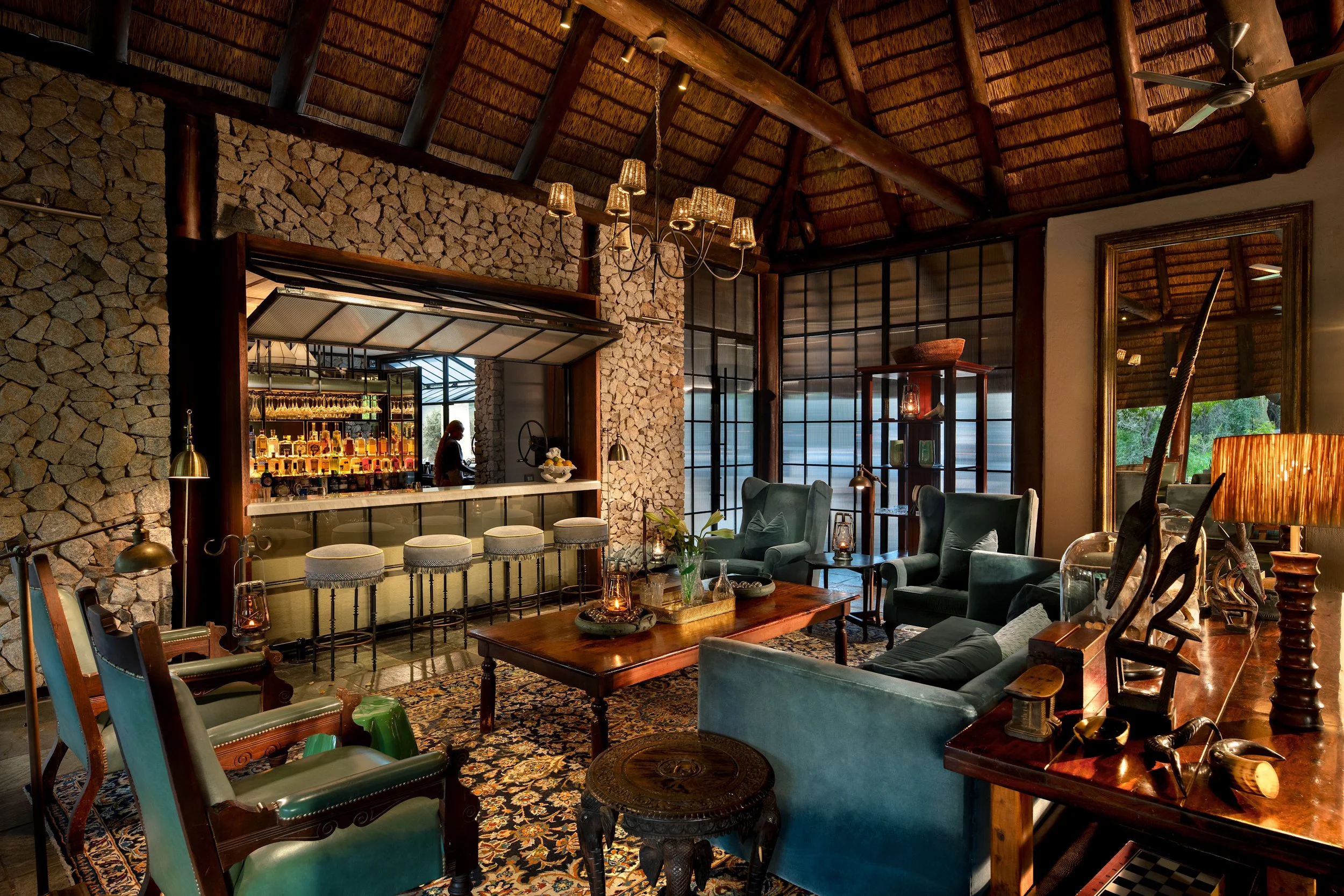 South-Africa-Ngala-Safari-Lodge-new-bar-Low-Resolution-Widt
