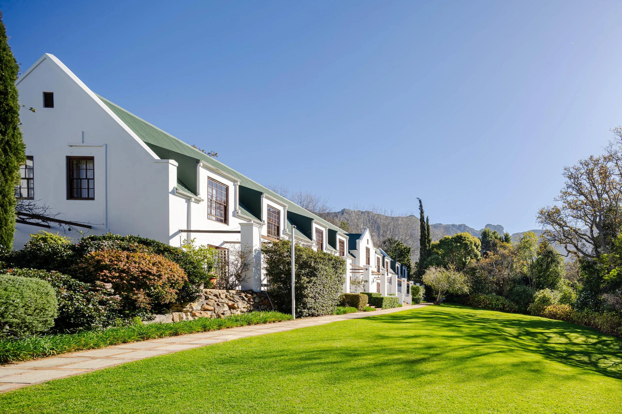 Hotel gardens 