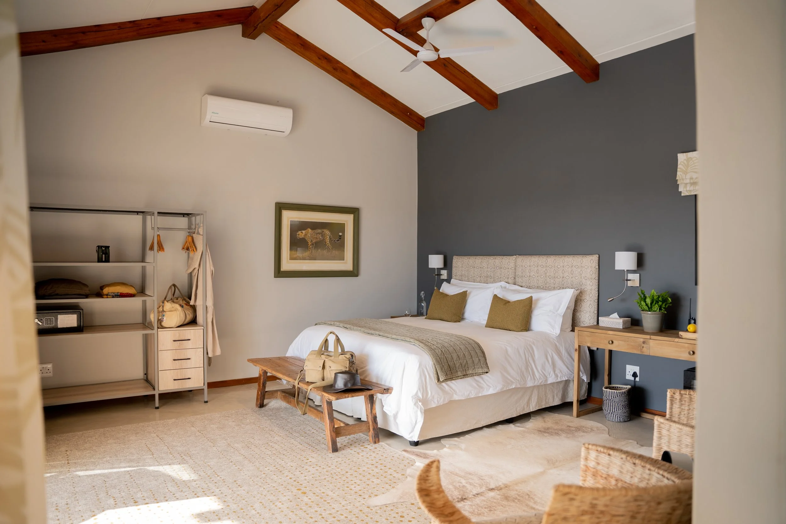 Walkers is a intimate family run camp which can cater for groups of up to 20 in 8 cottages and 2 family rooms