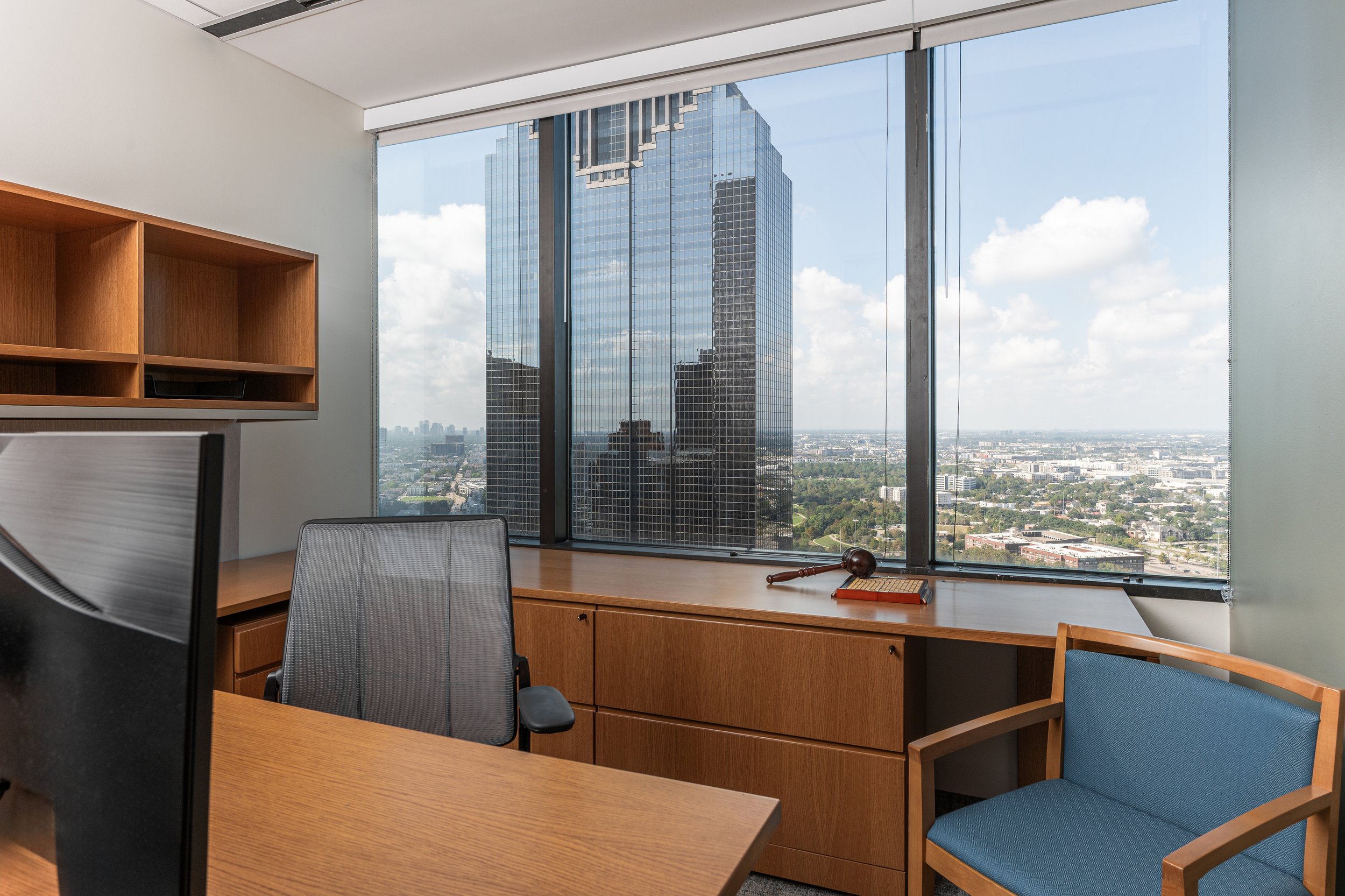 Clark Hill Houston - Window Office