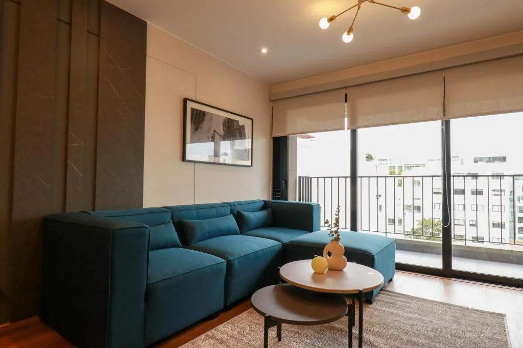 edificio multifamiliar alcanfores 1262 ventanas y mamparas volterra