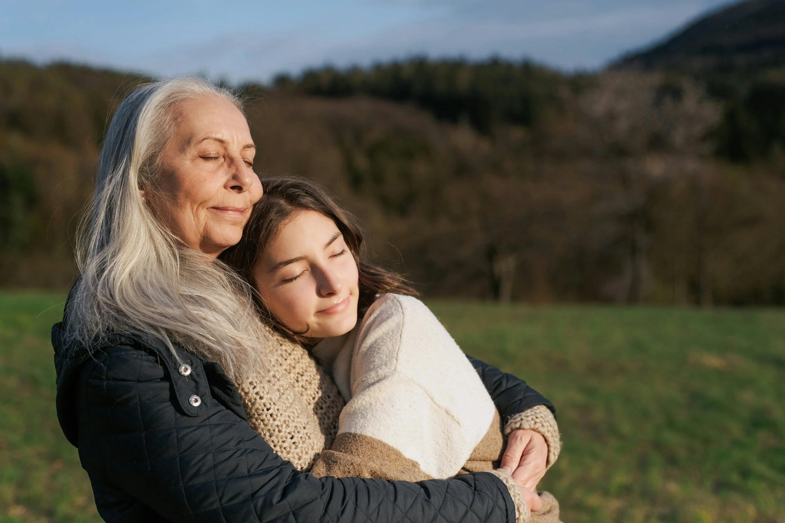 When an Aging Parent Needs to Downsize: Navigating the Emotional Side of Letting Go