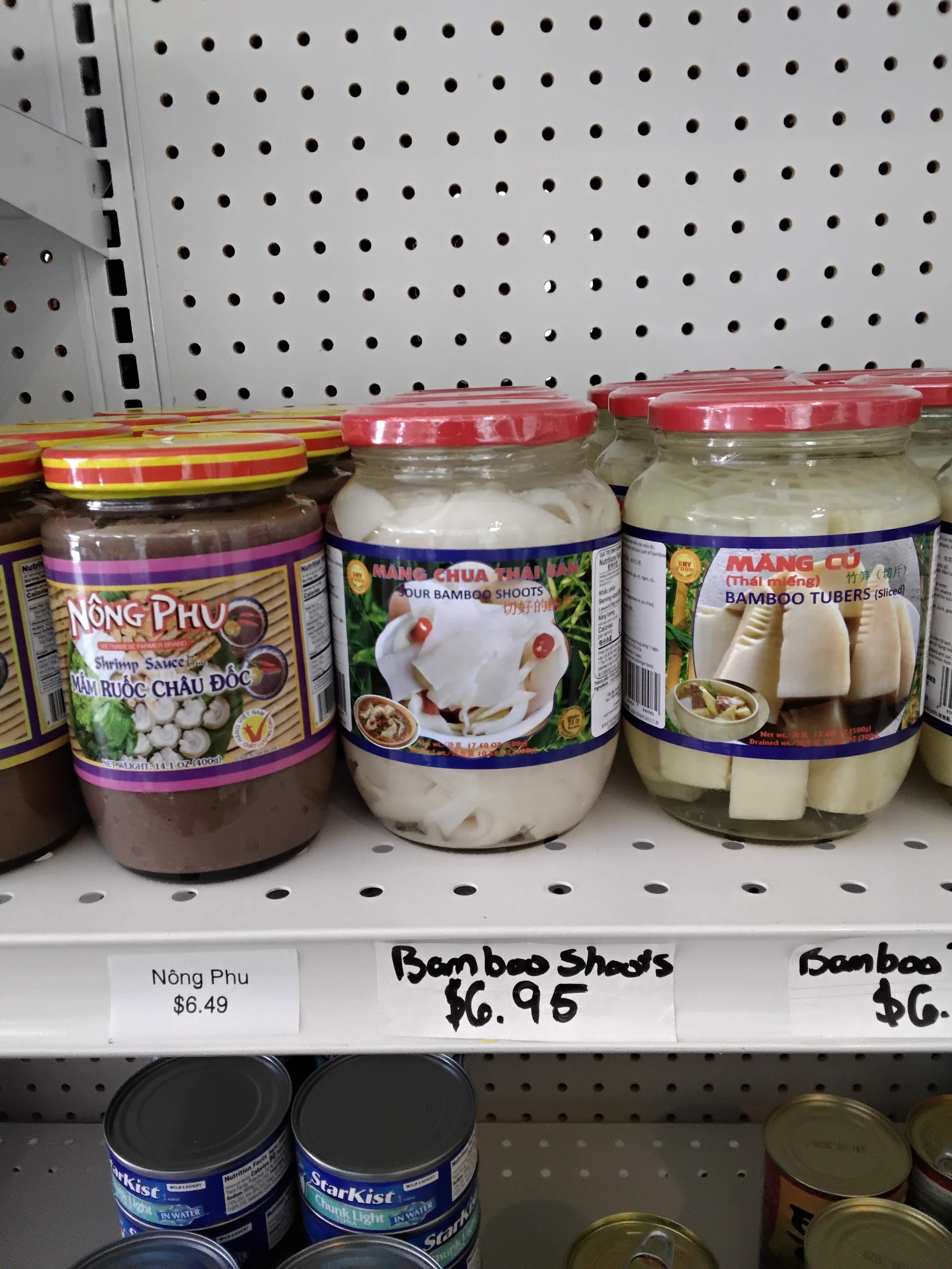 Sour Bamboo Shoots 17.6 oz