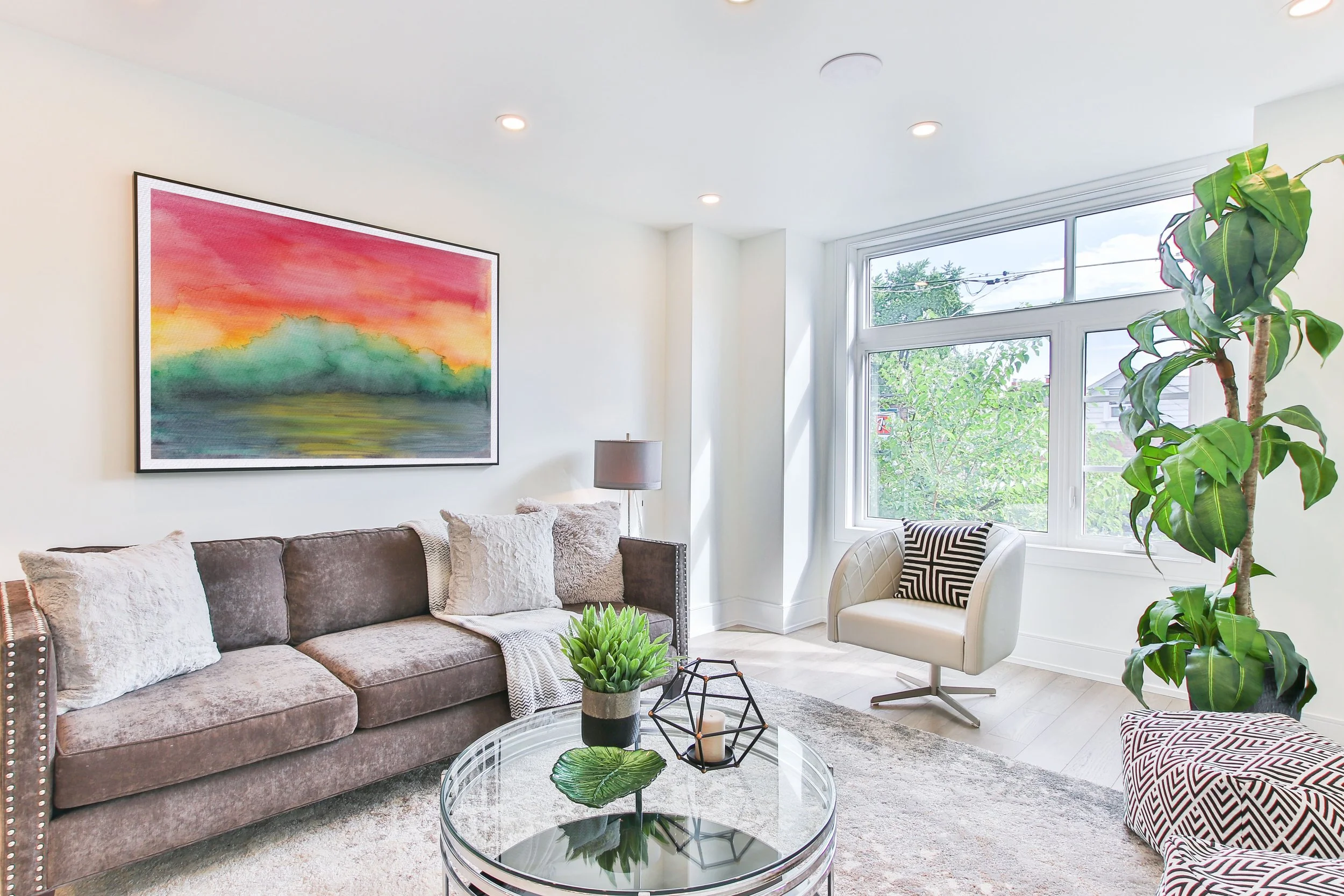 sunrise living room horizontal  display.jpg