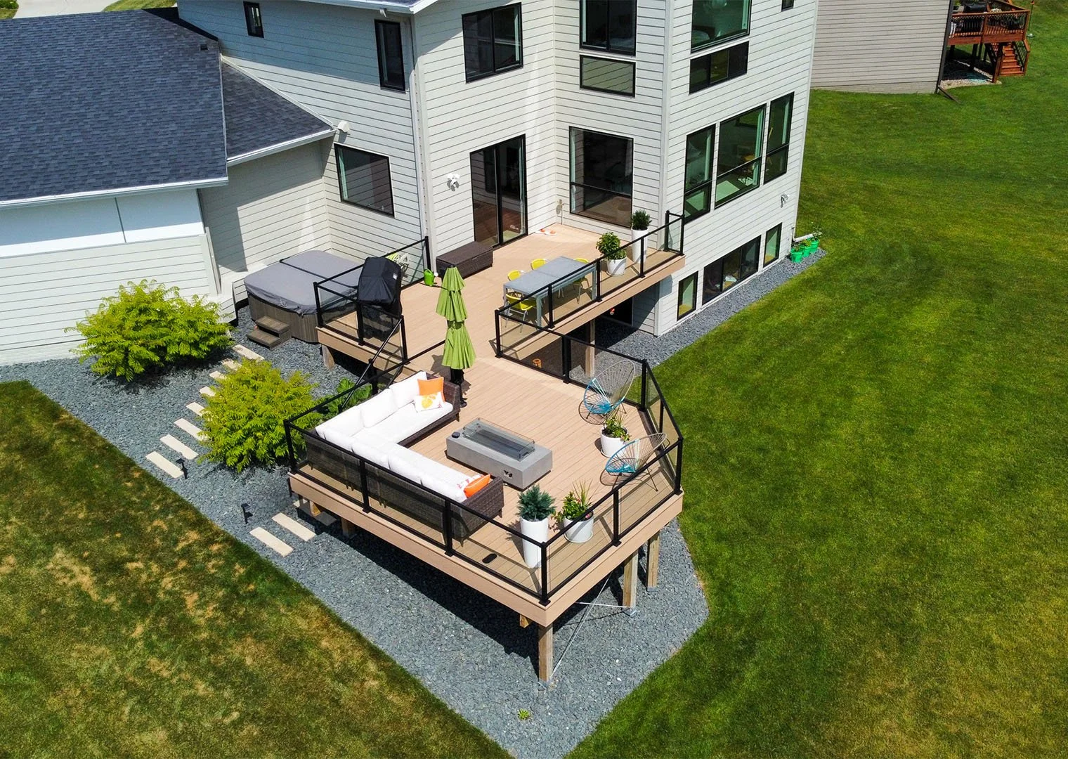 BetterBuilders Images_0000s_0001_geometry in outdoor living2.jpg