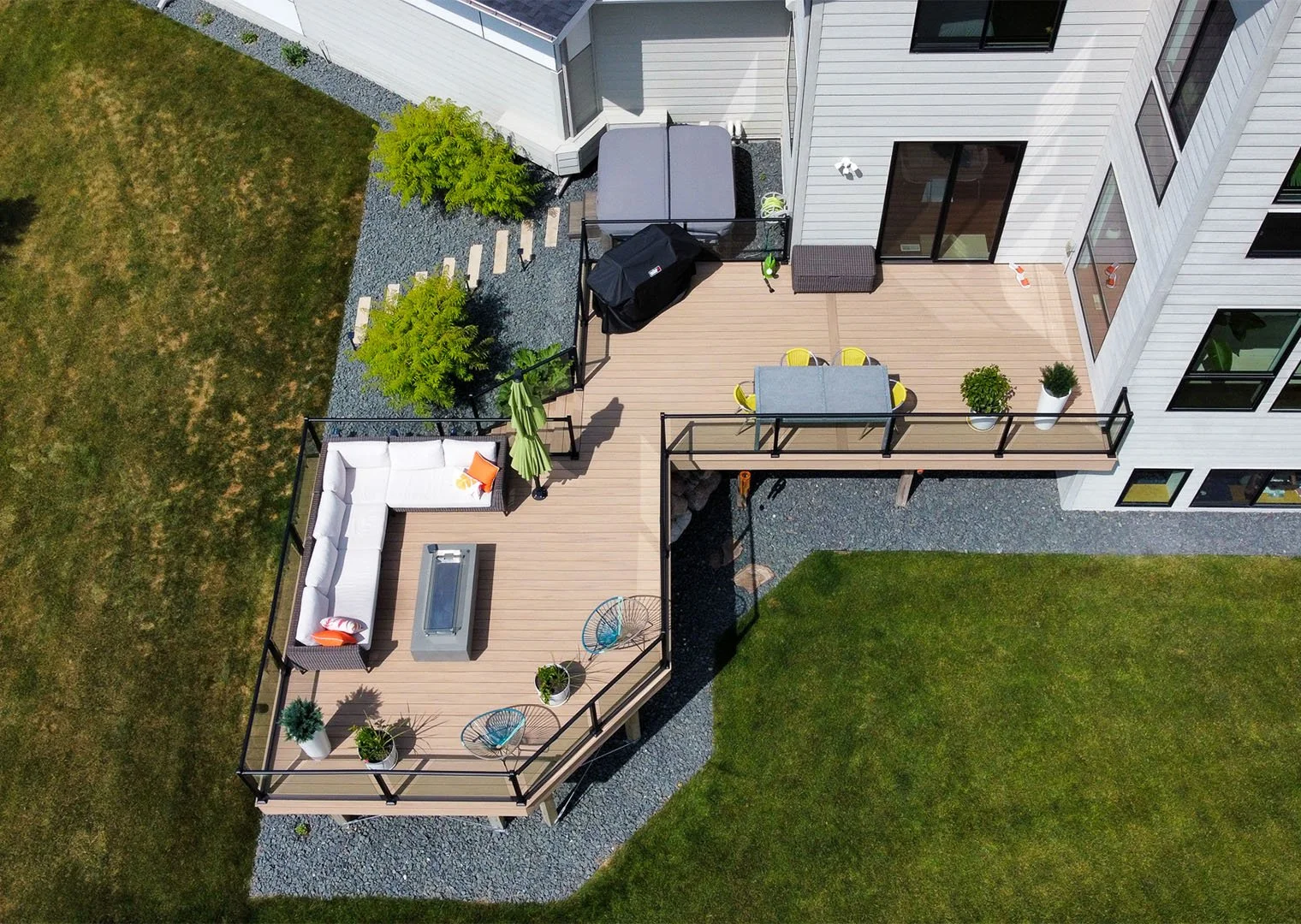 BetterBuilders Images_0000s_0002_geometry in outdoor living billboard.jpg