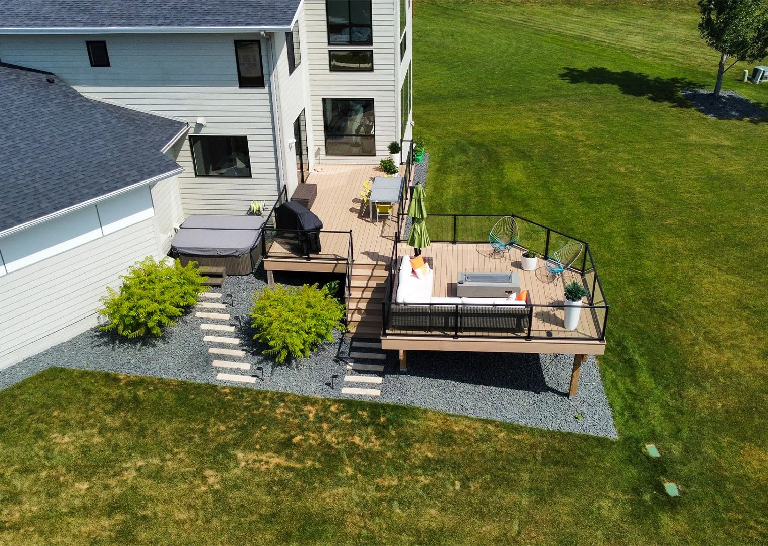 BetterBuilders Images_0000s_0003_geometry in outdoor living 5.jpg