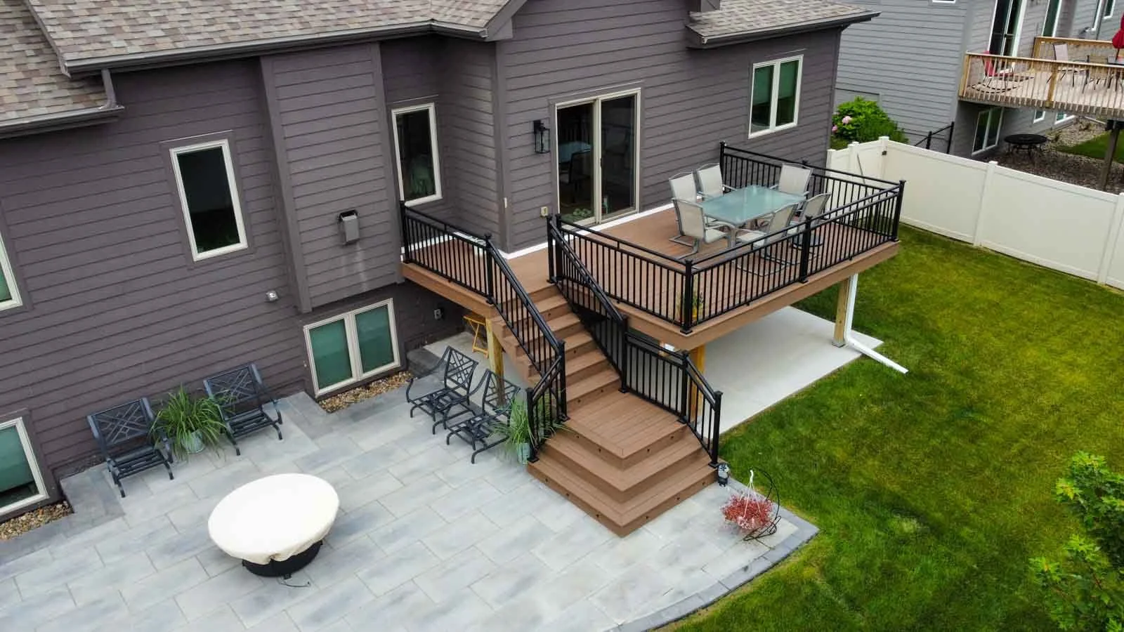 Des Moines composite deck aluminum railing