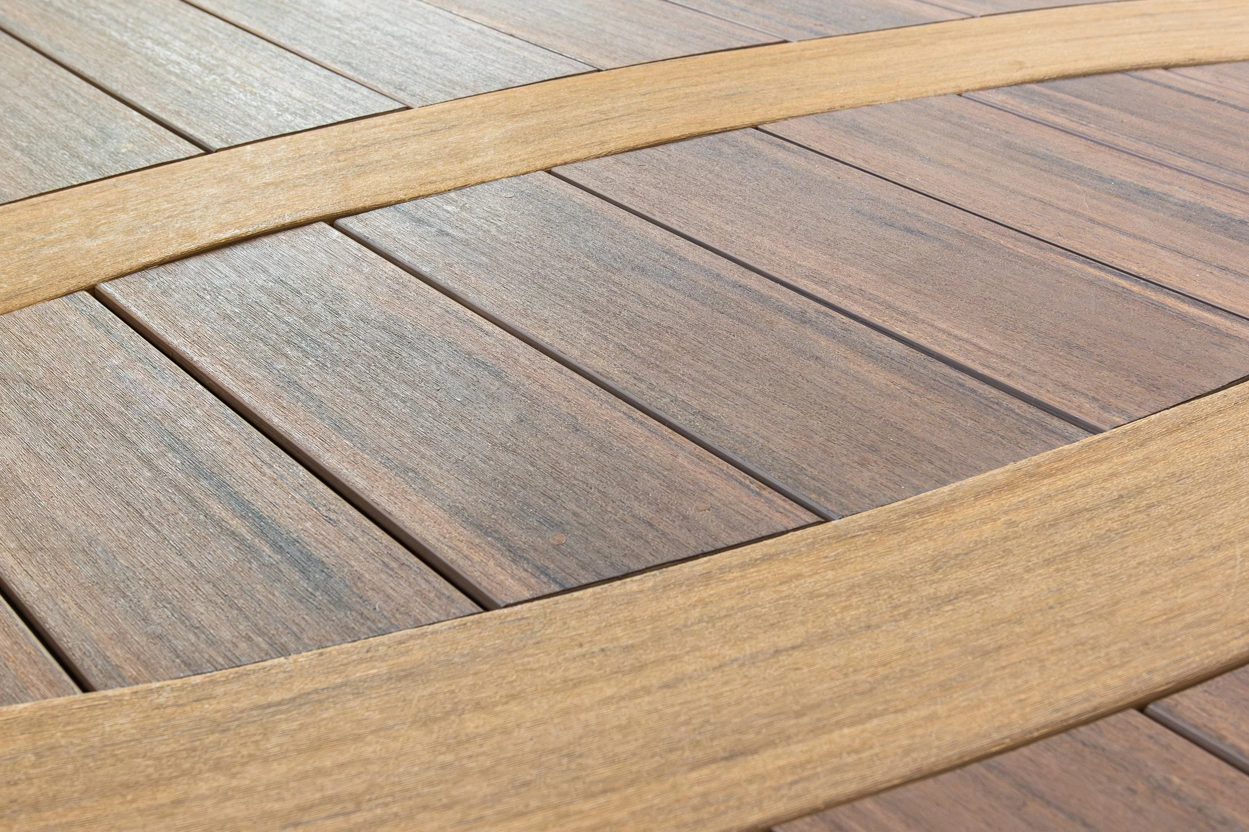 Des Moines deck contractor