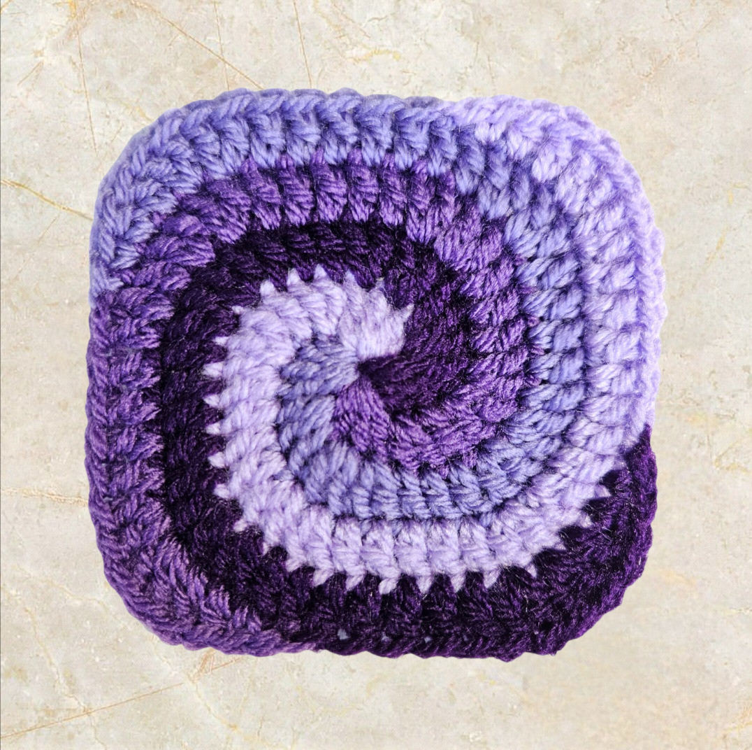 Spiral Granny Square Crochet Pattern