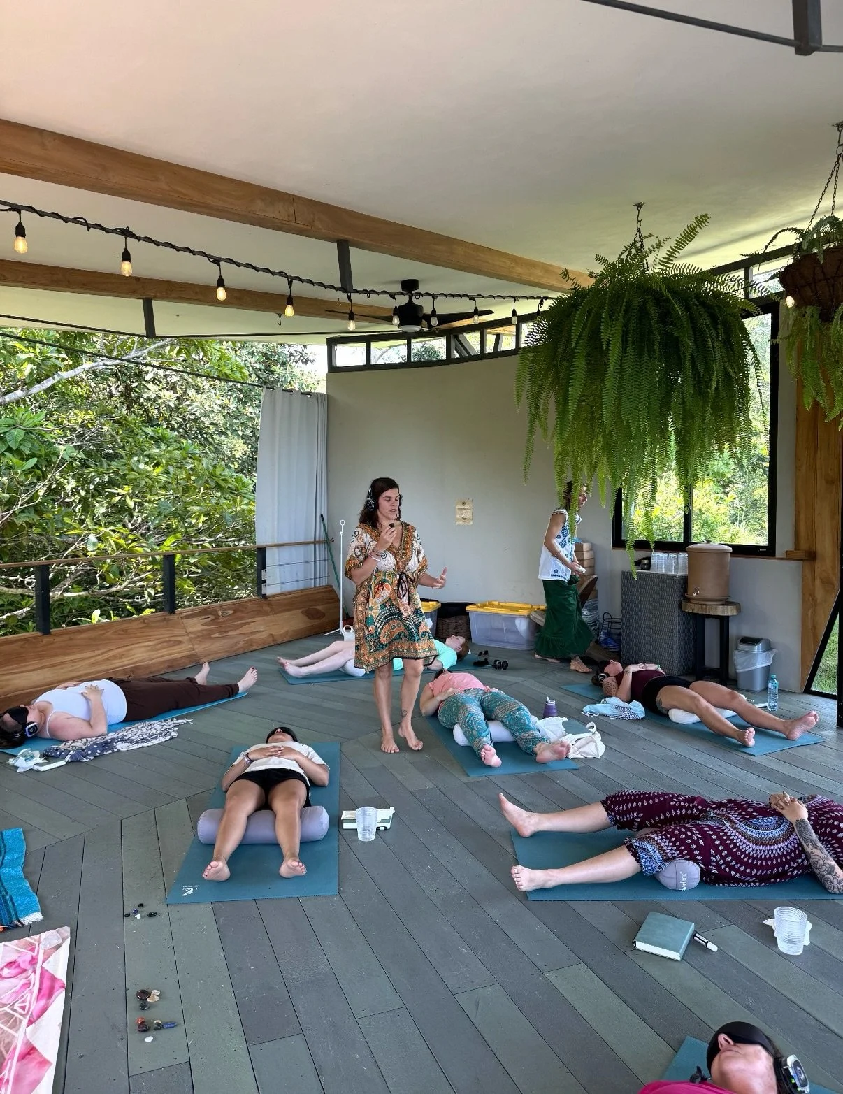 What is Meditative or Transformational Breathwork? 

It&rsquo;s important to explain to those that are yogis but have never done this style of breathing 

It&rsquo;s not pranayama
It does not mimic any type of breath you&rsquo;re used to doing in yog