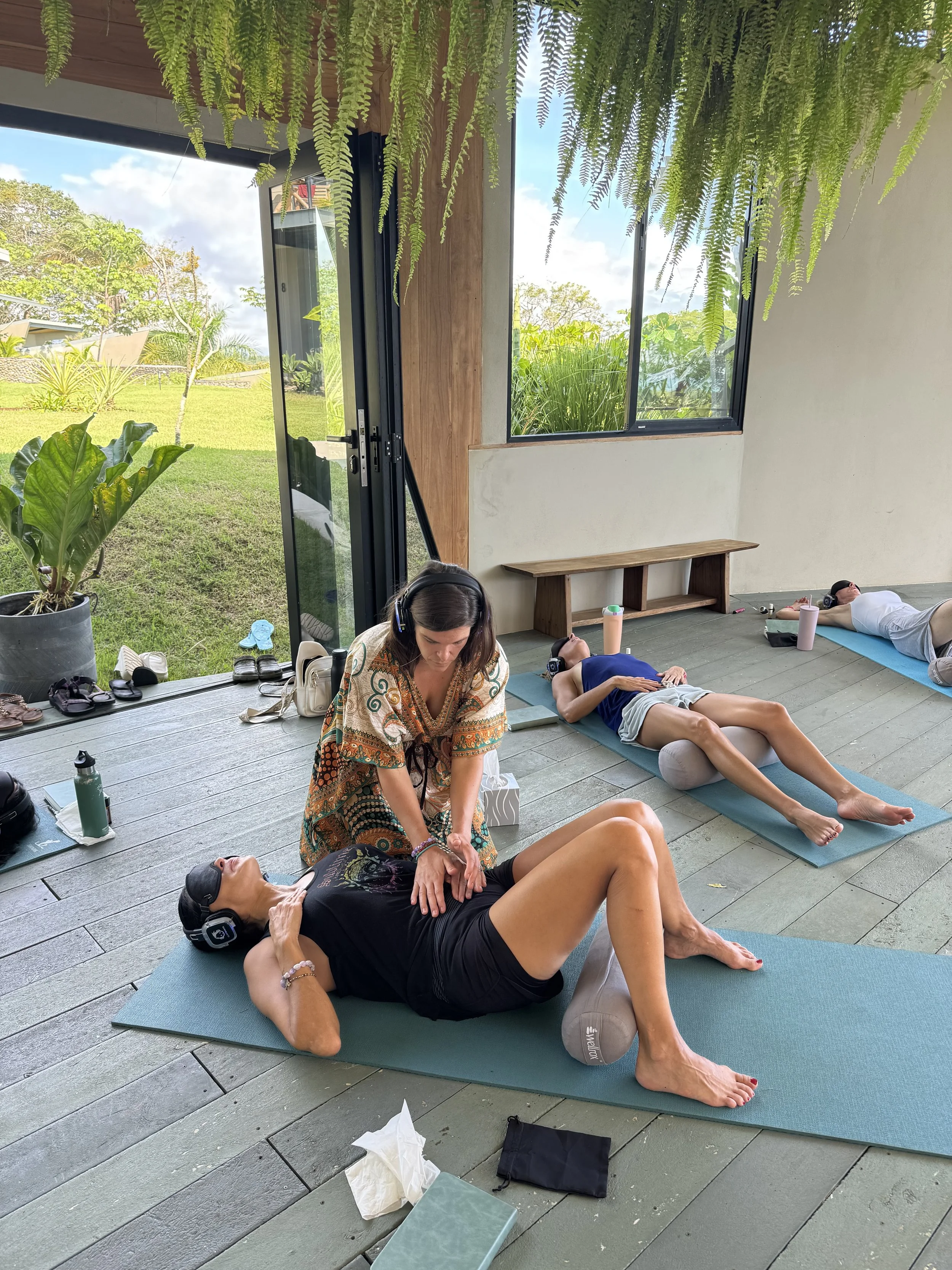 Brielle Brasil leading a breathwork session in Roanoke, Virginia.