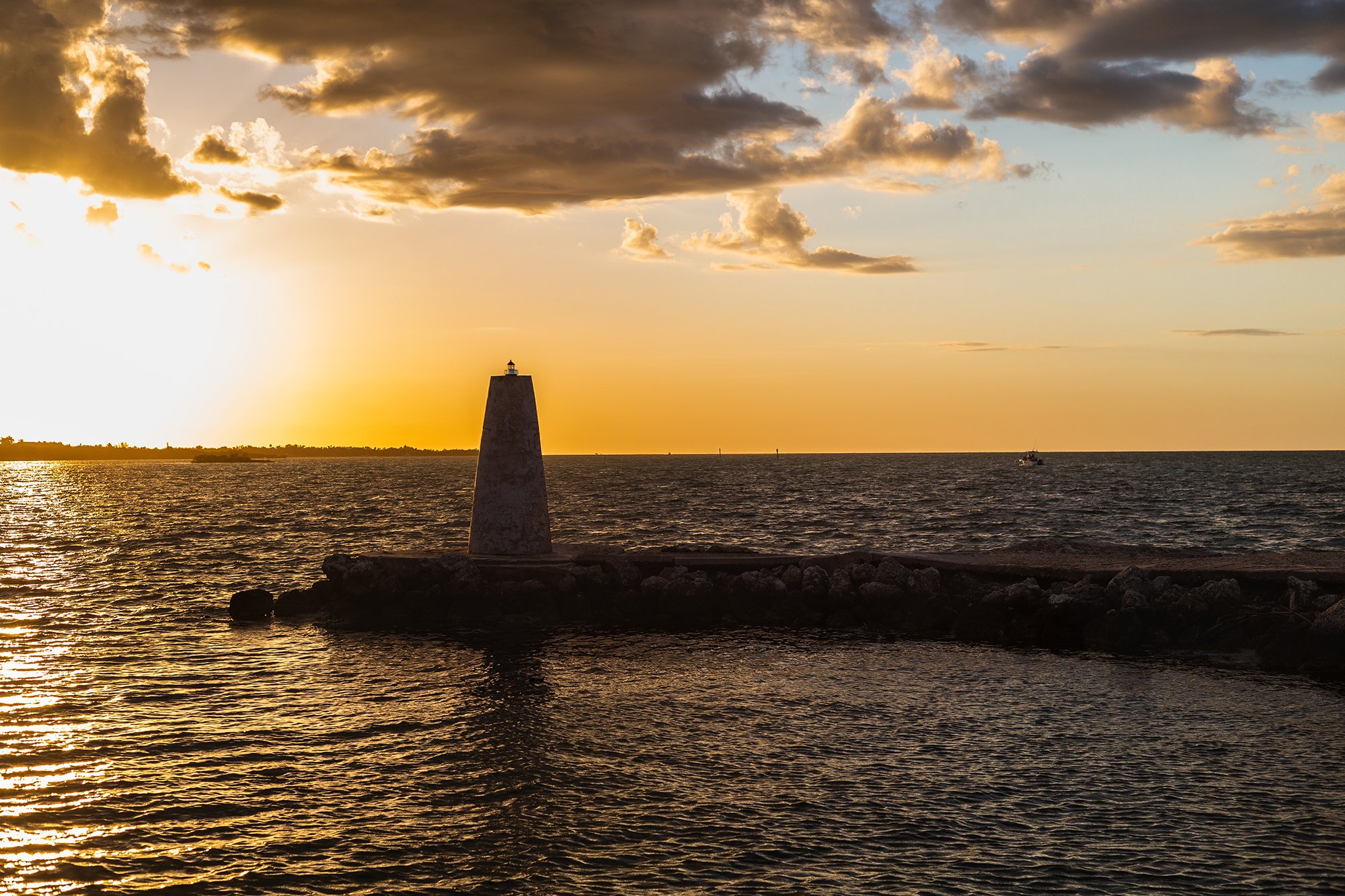 Tide &amp; Light: Photographing the Florida Keys Through Light and Atmosphere