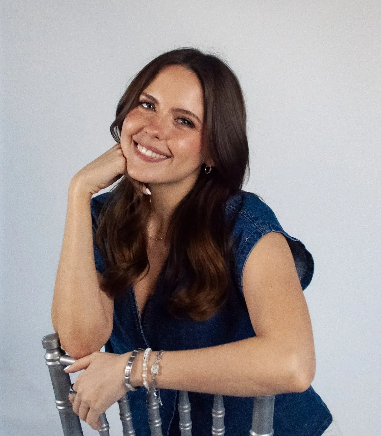 Ava Parent, LICSW, therapist and founder of Soft Place Therapy offering virtual psychotherapy for teens and young adults