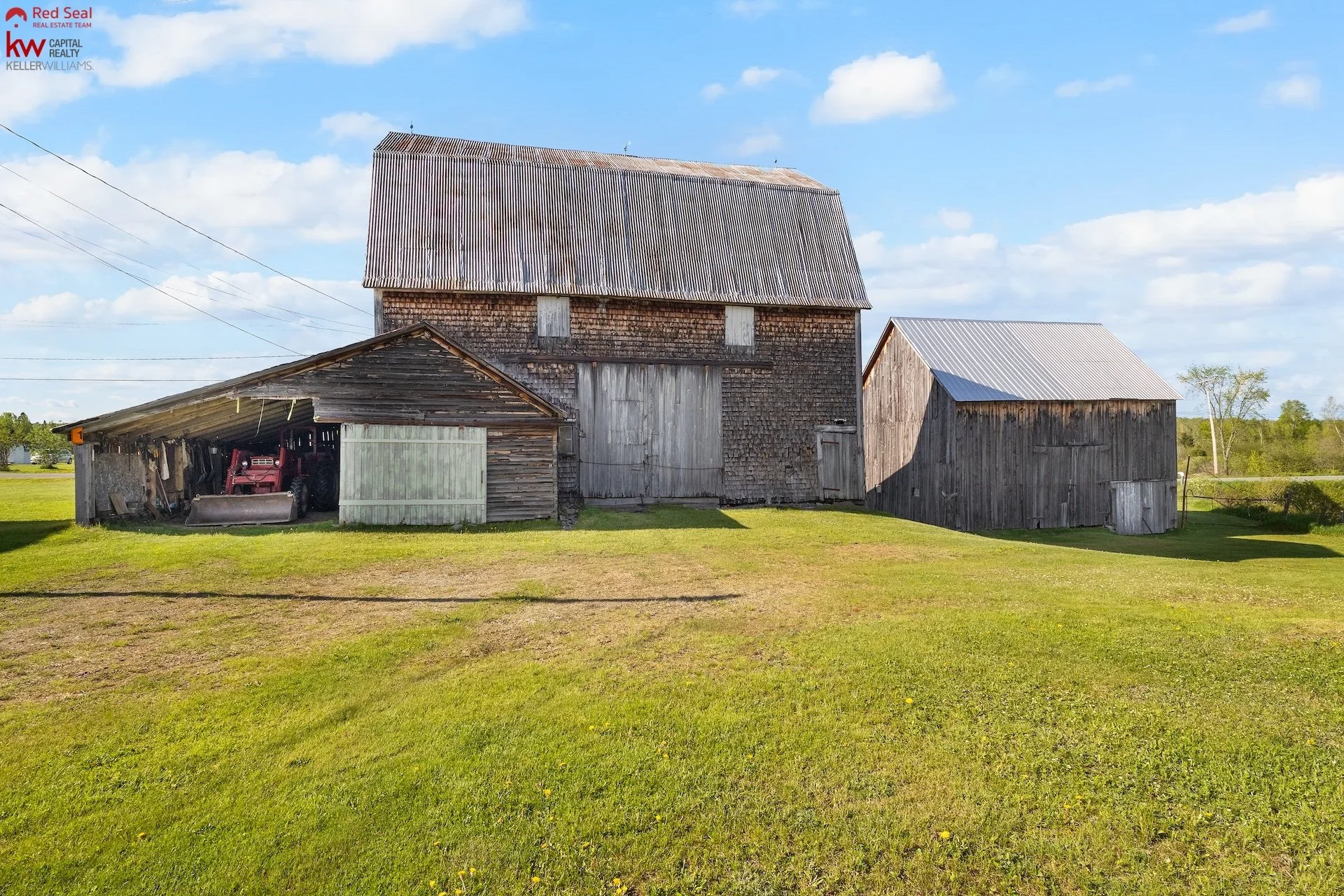 12 barn 1.jpg