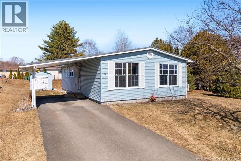 SOLD* 24 McLaren  Crescent, Nackawic, New Brunswick - $249,900