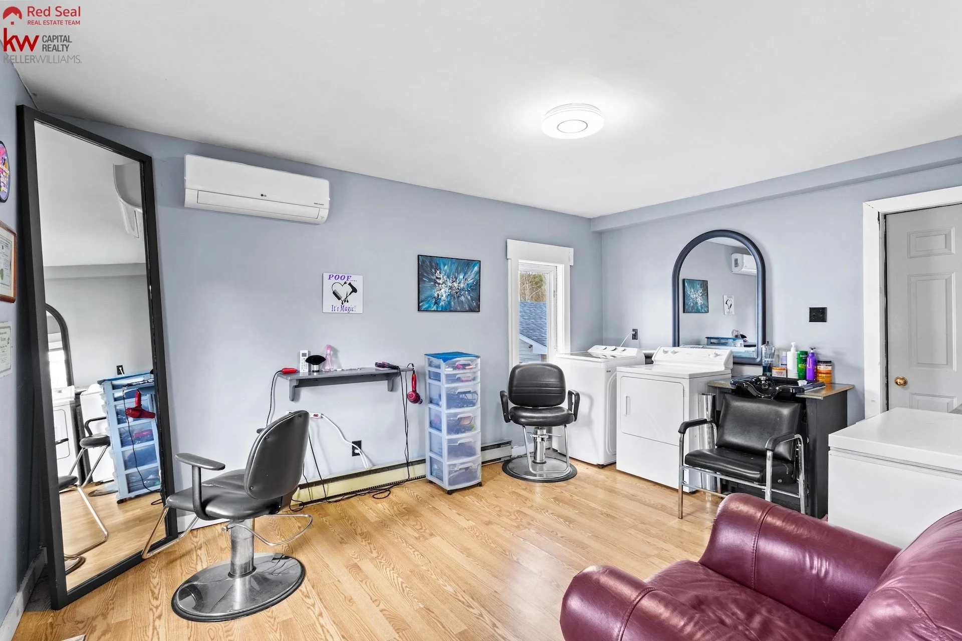 19 salon 1.jpg