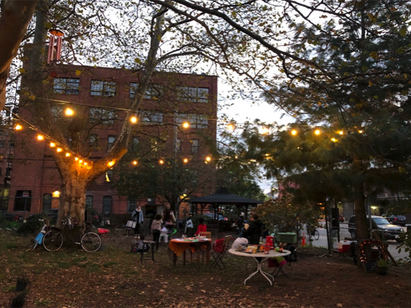 Des Coopératives Romaines, En Passant par Le South Bronx (New York City), Jusqu’à la Rue d’Aubagne (Marseille), Quelle Place Pour la Société Civile Dans la Prise de Décision Publique?