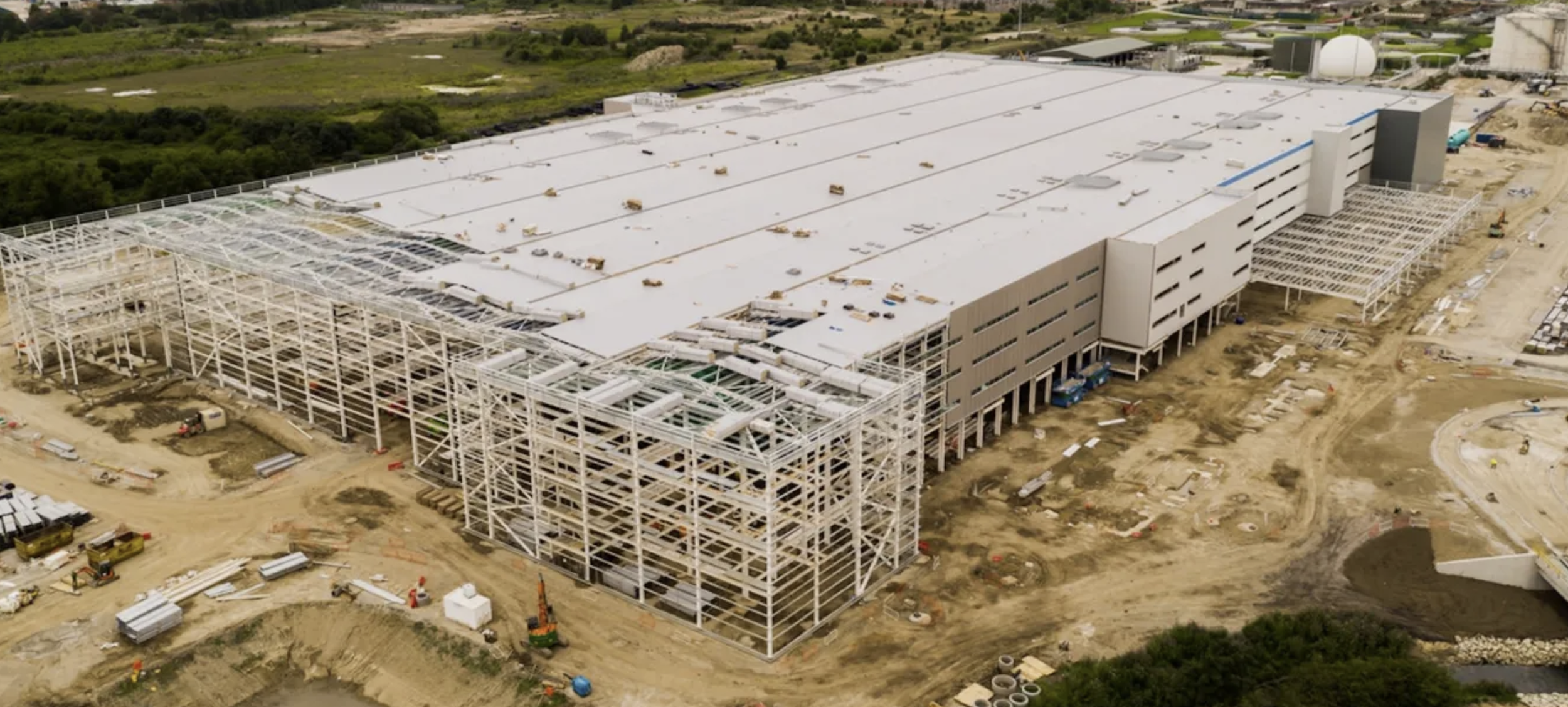 New Report Reveals Concerning Truth About Homes Located Near Megawarehouses: 'It's Diminished Our Ability to Thrive'