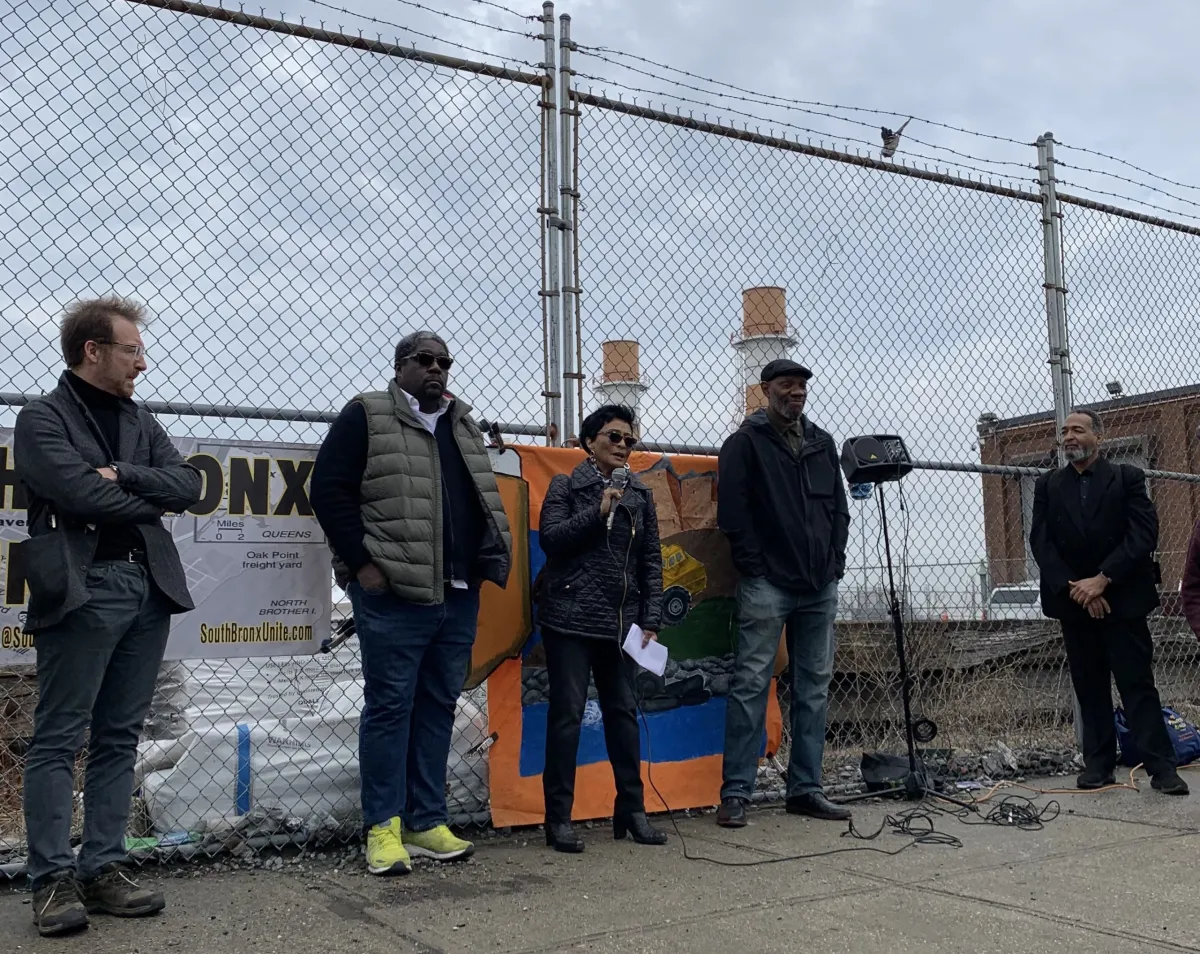 South Bronx Residents Demand The Shutdown Of Polluting Power Plants