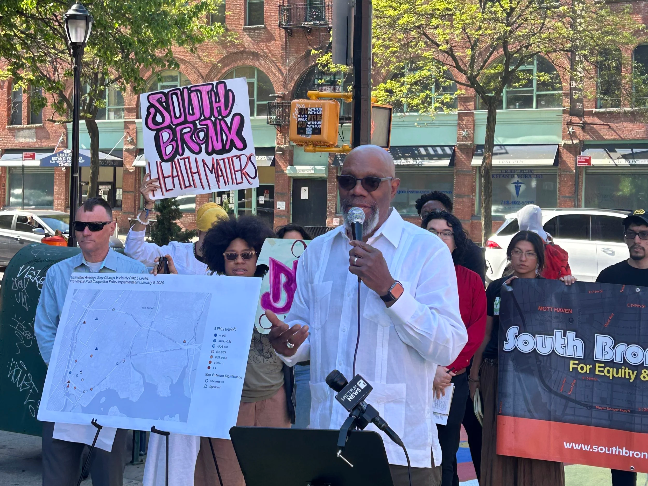 WBAI-FM Living for the City: Congestion Pricing in the South Bronx