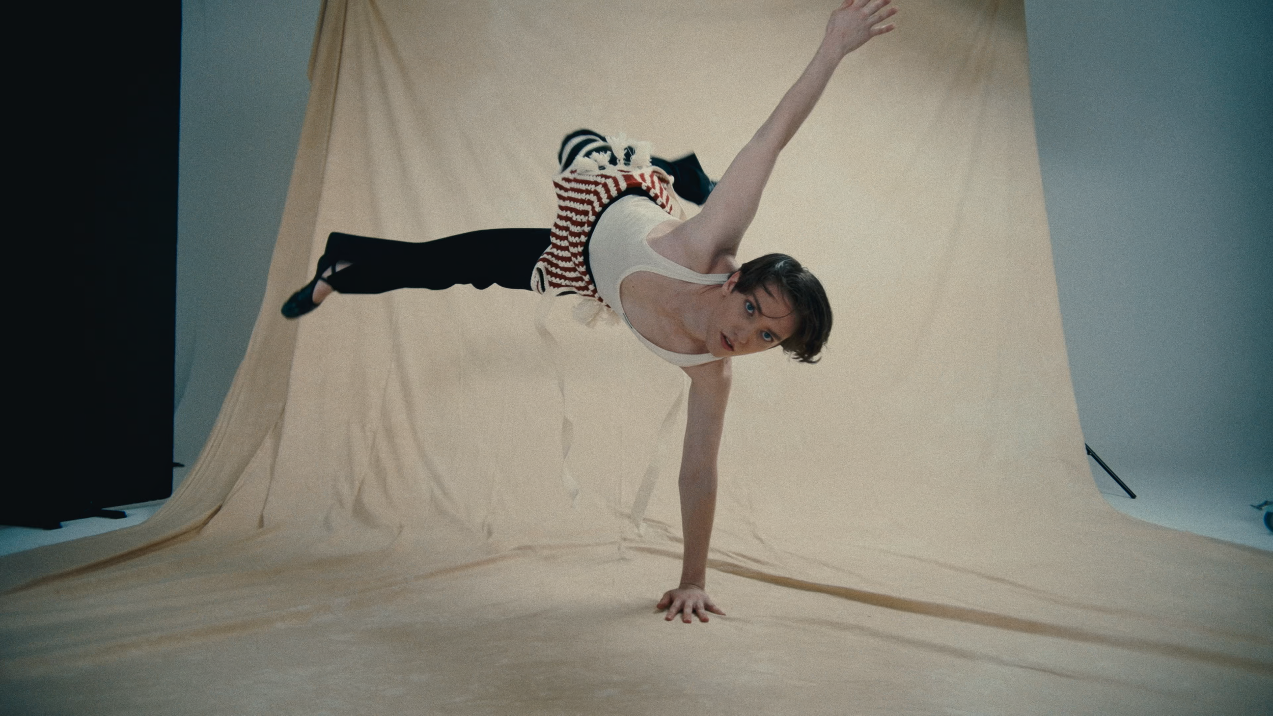 JM X VOGUE GER 16x9.00_00_07_13.Still001.png