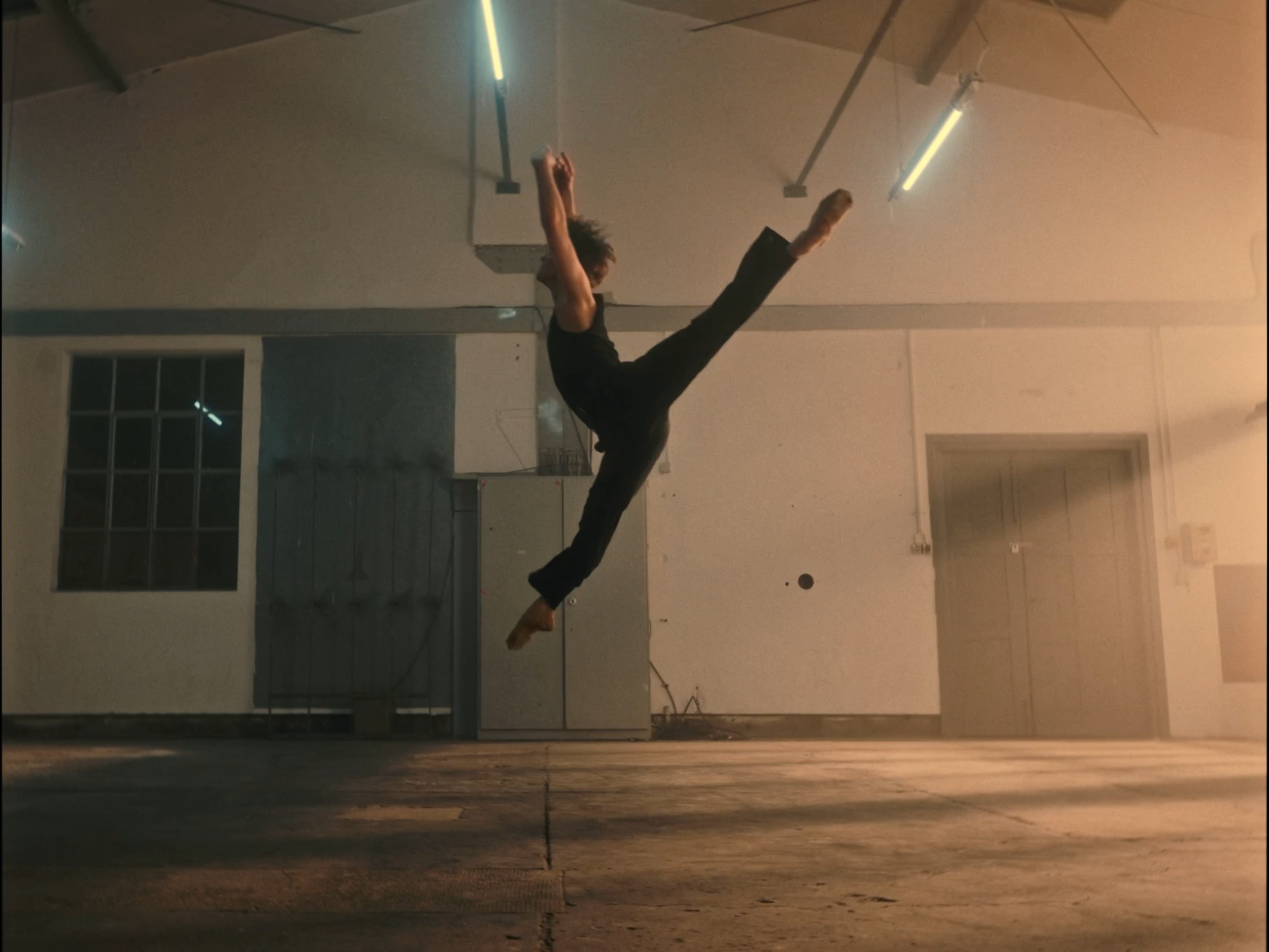 JM X DP 4x3.00_00_31_22.Still008.png