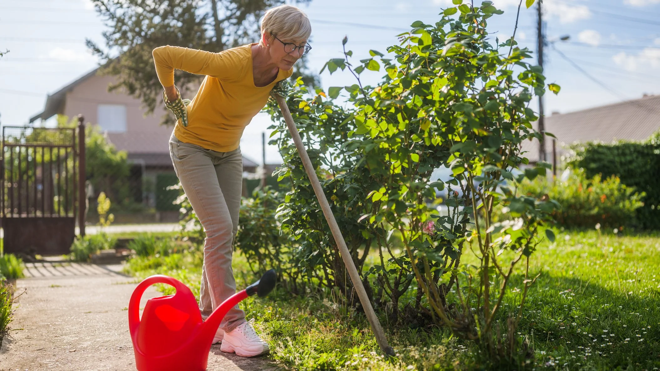5 Simple Warm-Up Exercises Before Gardening
