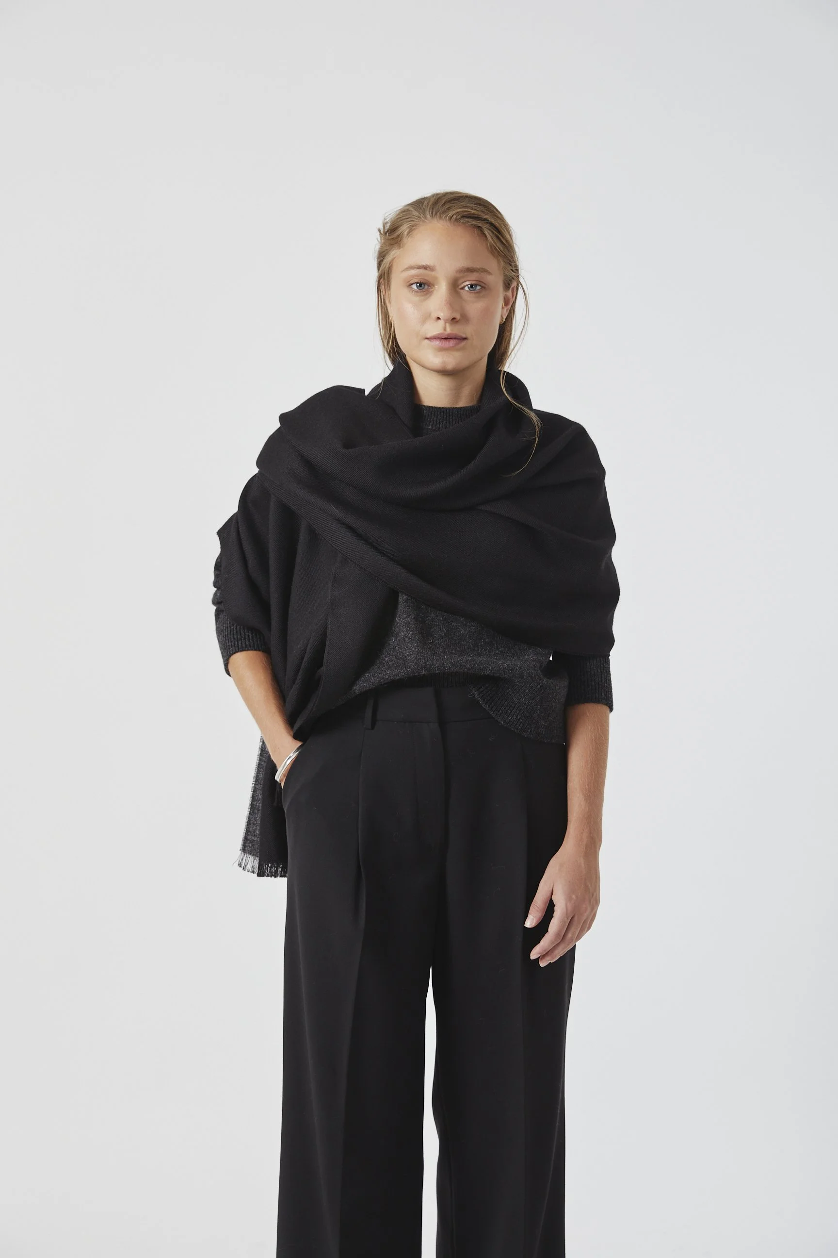 Sapana Eyelash Negro 1.jpg