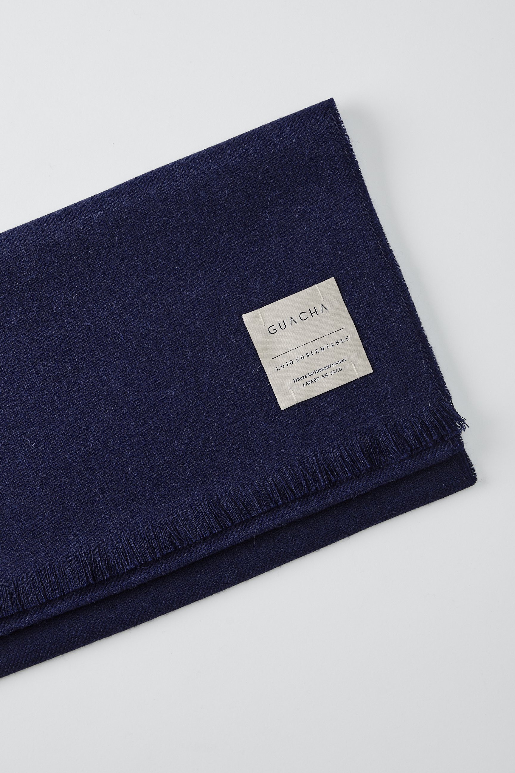 Sapana Eyelash Azul.jpg