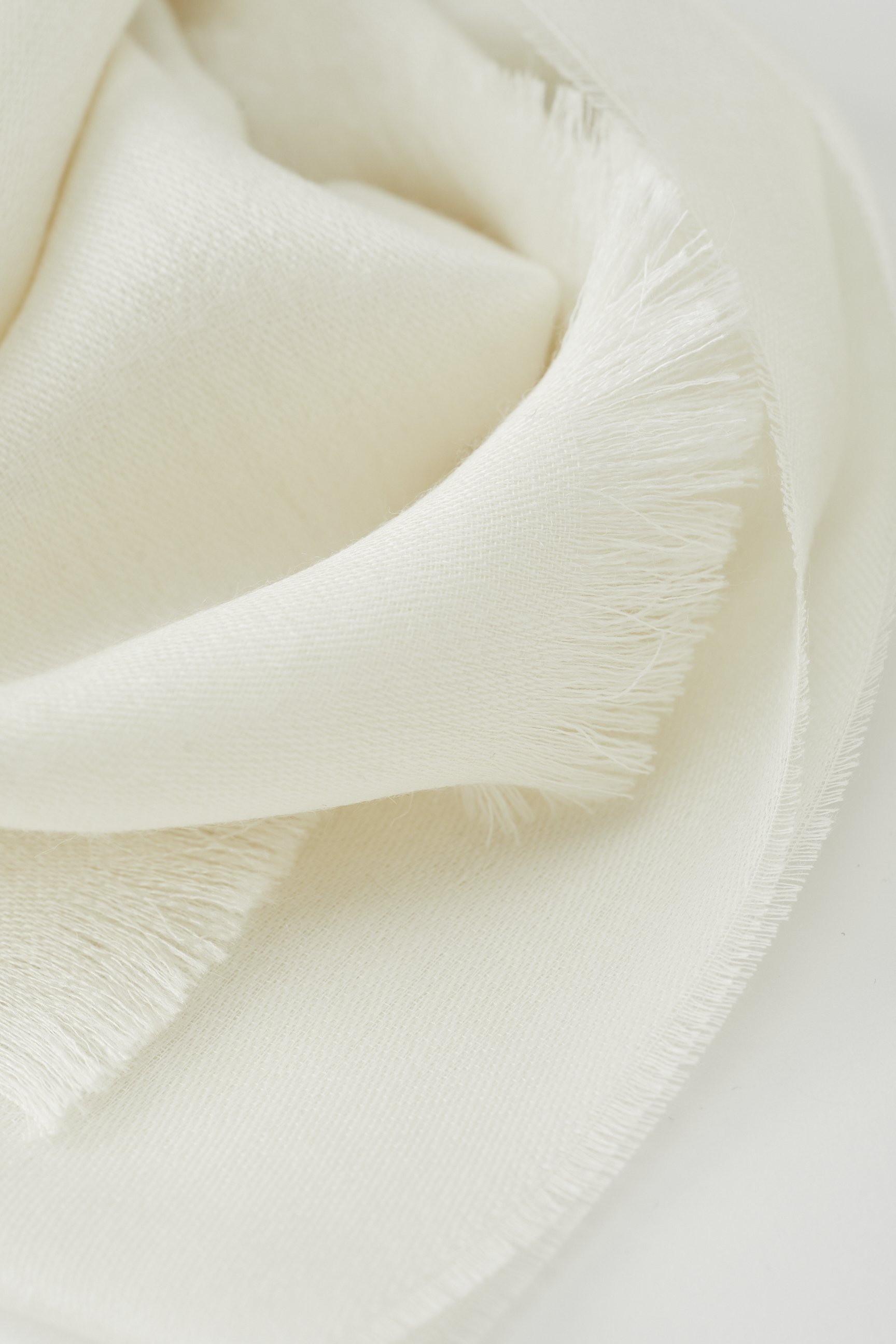 Warakusi Square Blanco 1.jpg