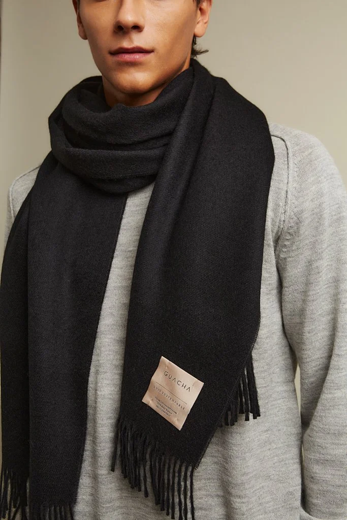 PACHA_ESTOLA_  NEGRO.GuachaTextiles.0372.jpg